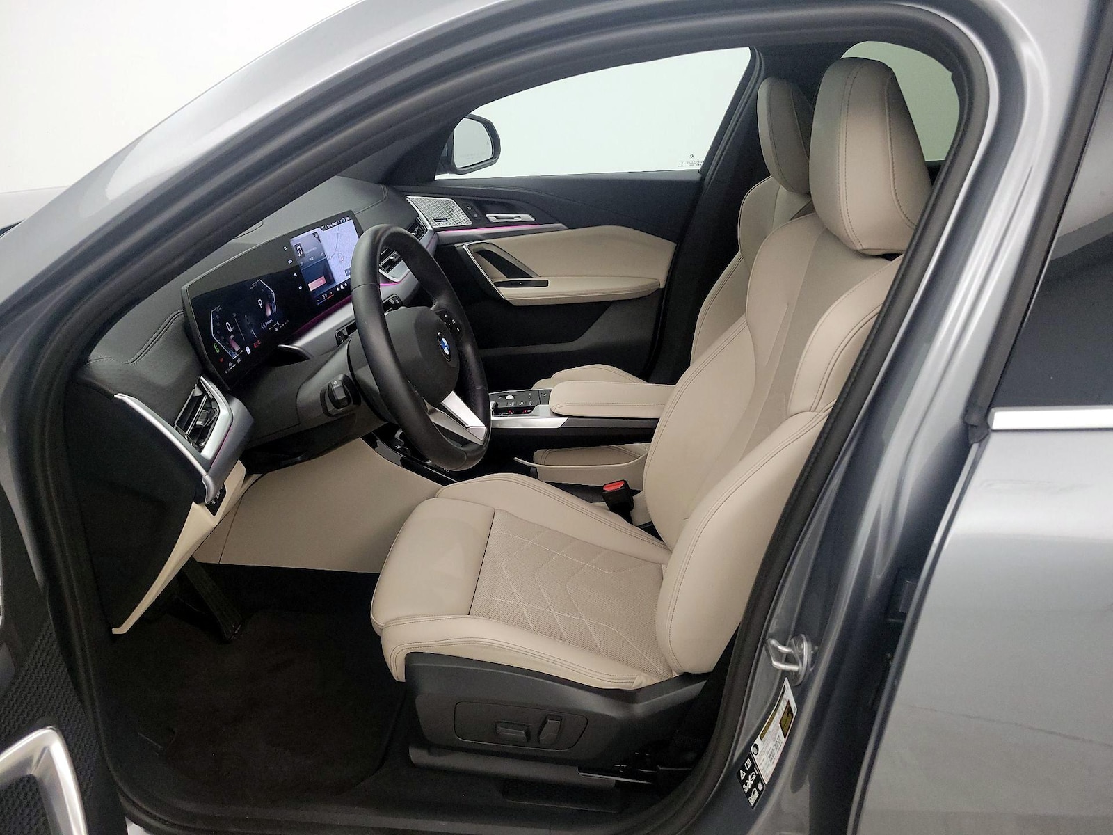 2025 BMW X2 28i - Photo 12