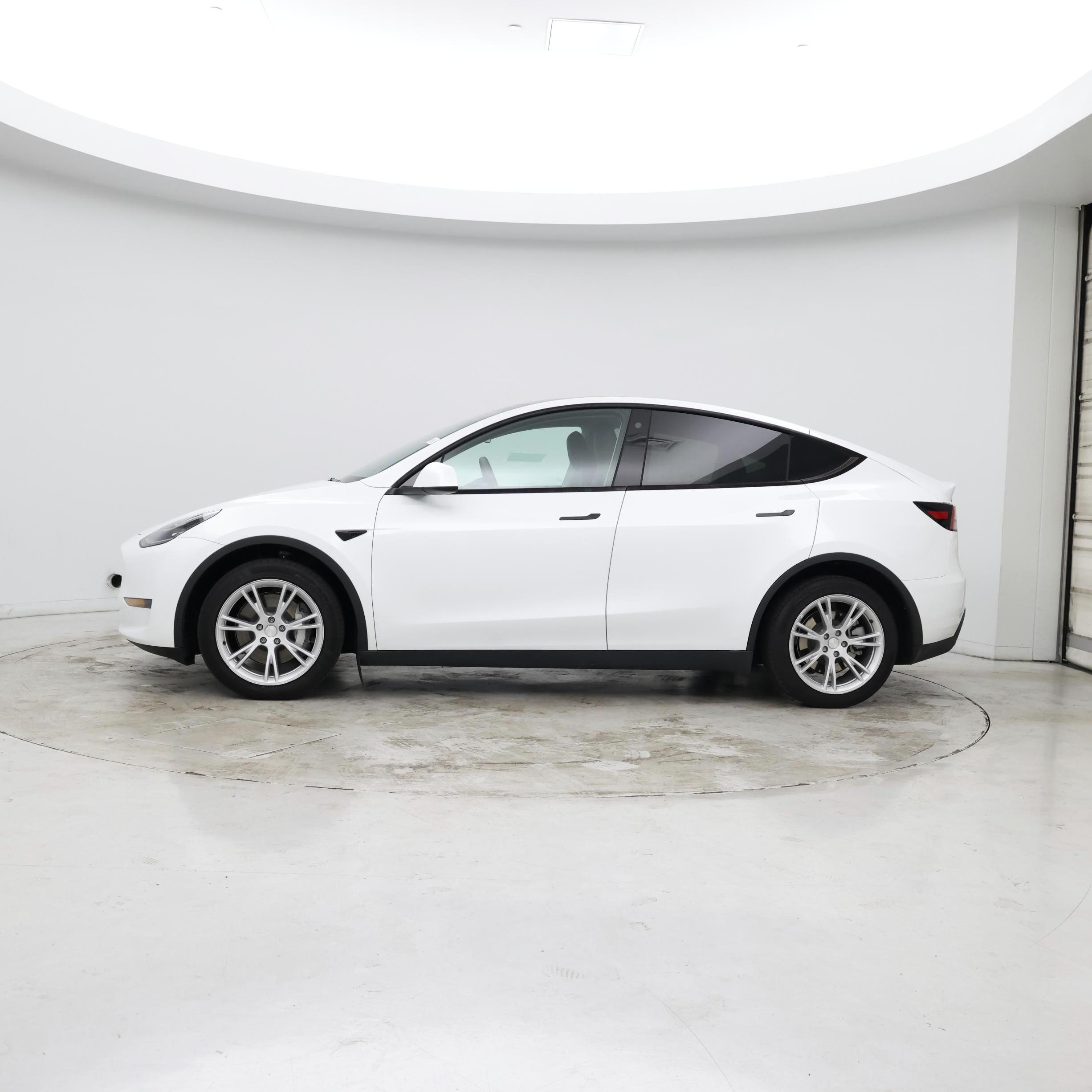 Thumbnail: 2023 Tesla Model Y - 2