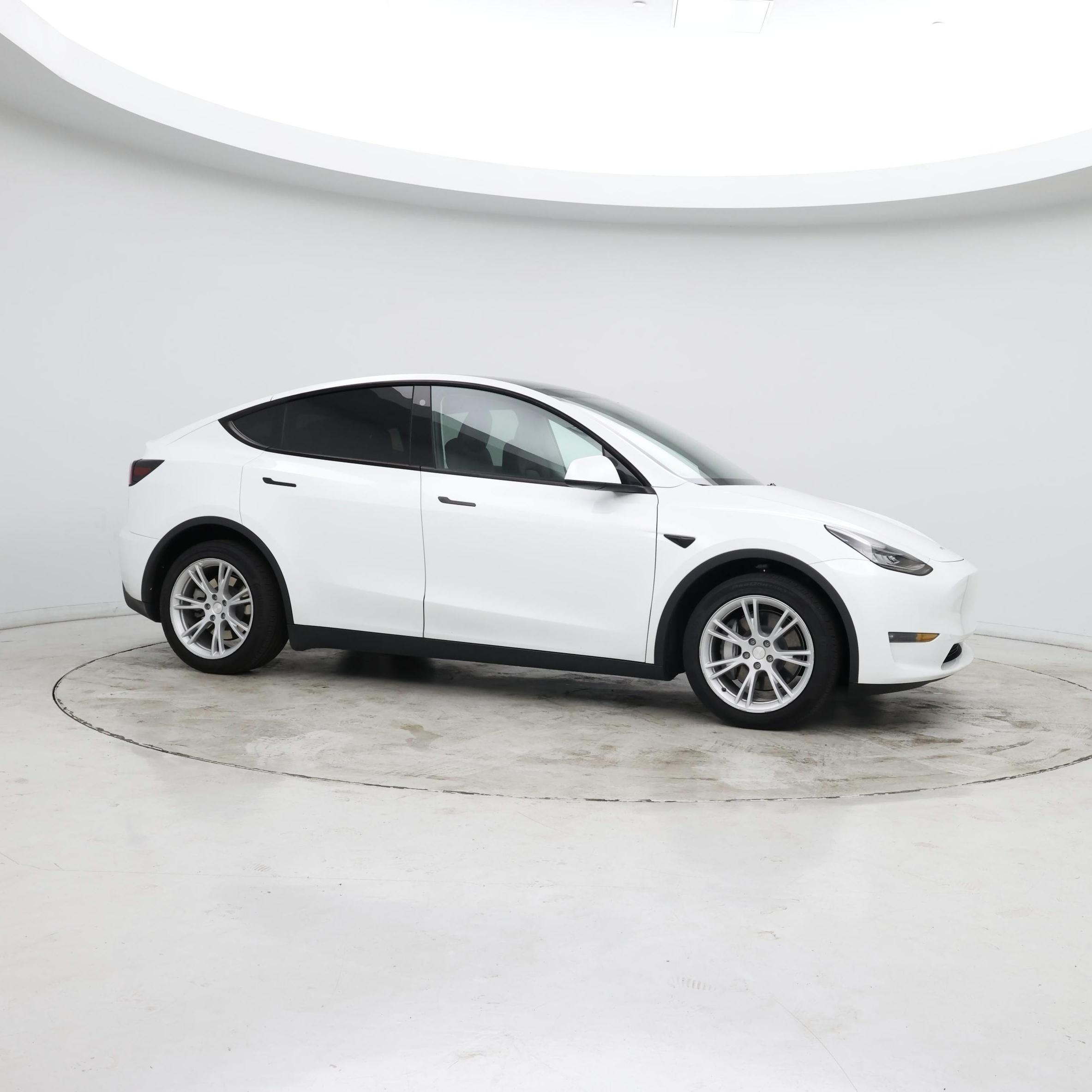 Thumbnail: 2023 Tesla Model Y - 7