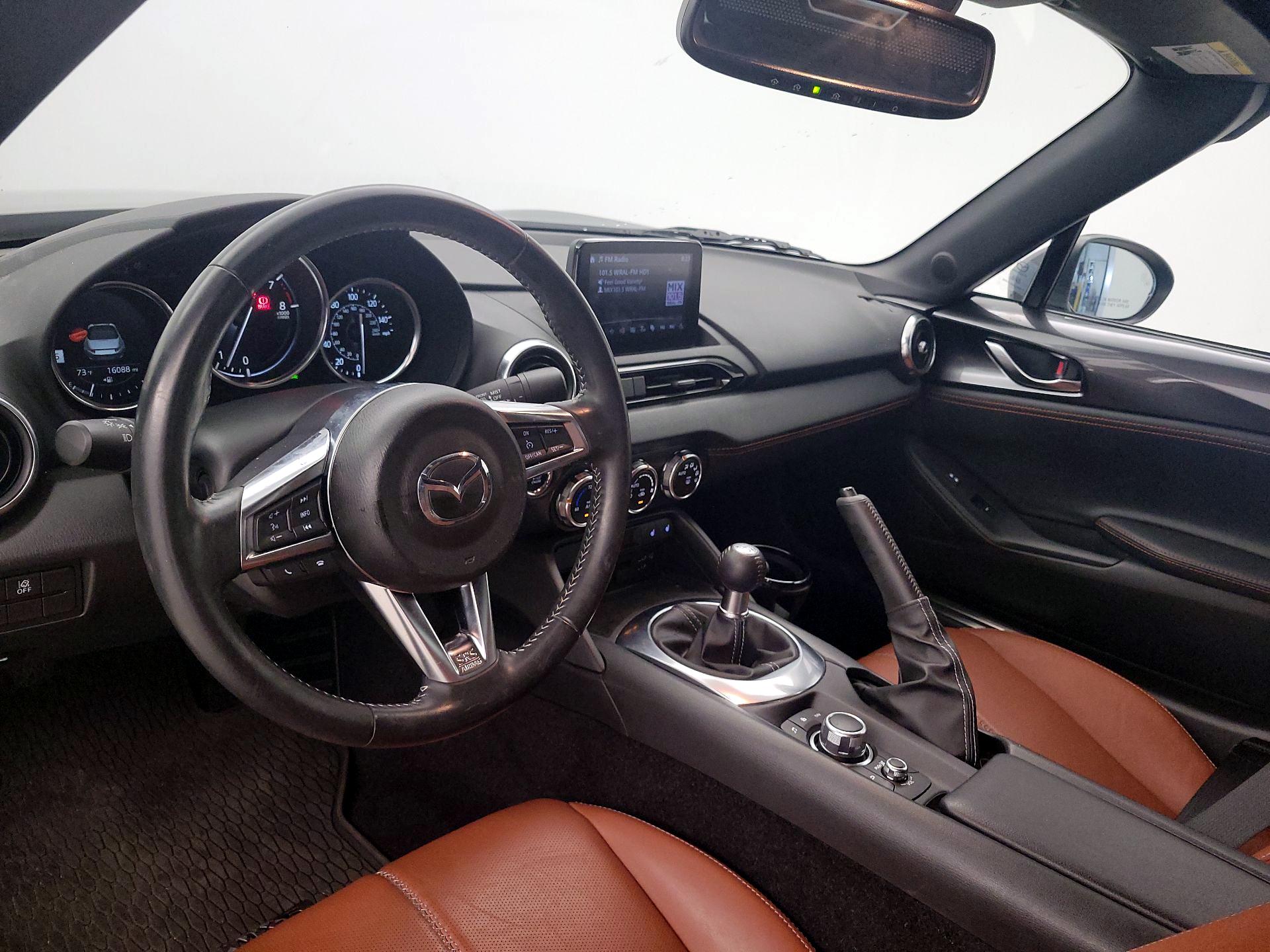 Thumbnail: 2022 Mazda MX-5 Miata - 9