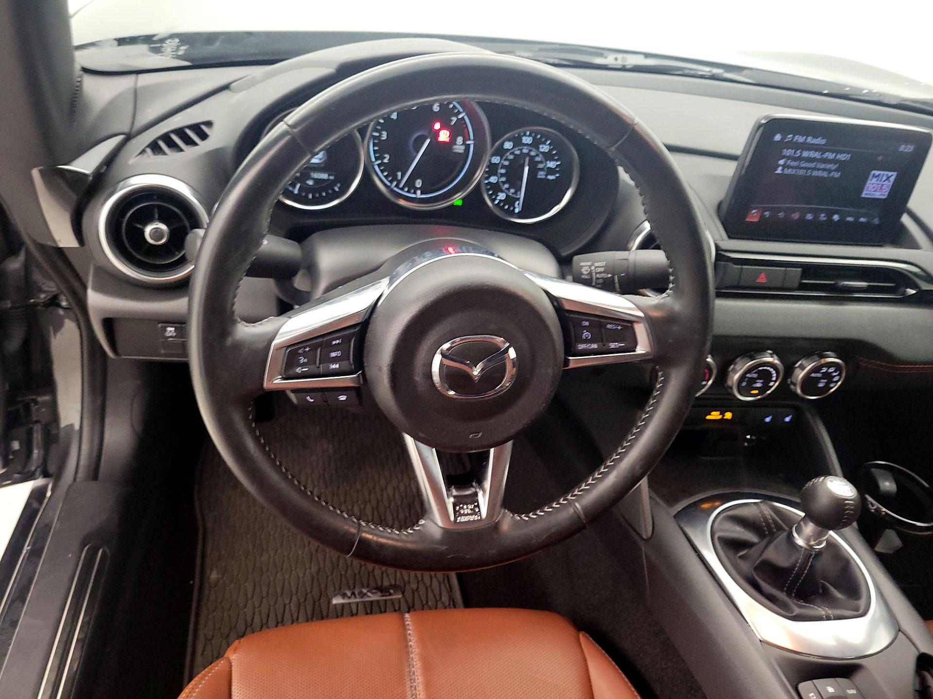Thumbnail: 2022 Mazda MX-5 Miata - 10