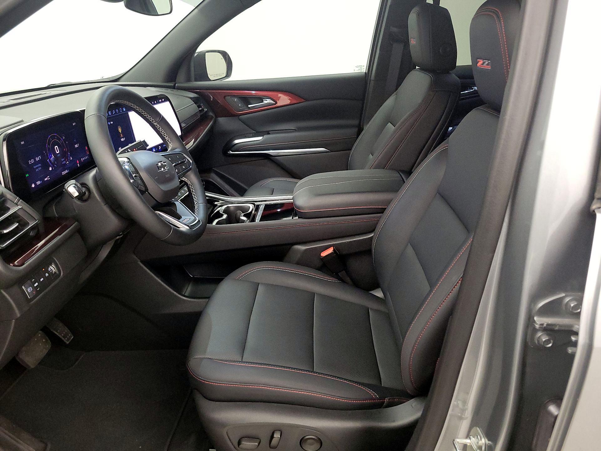 Thumbnail: 2024 Chevrolet Traverse - 9