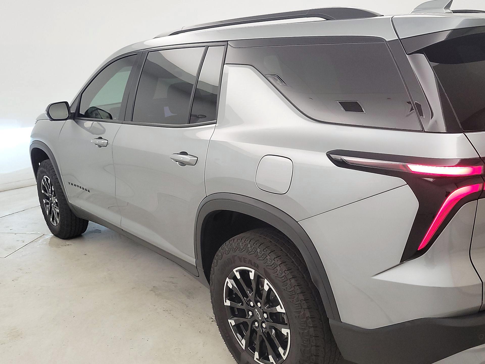 Thumbnail: 2024 Chevrolet Traverse - 7