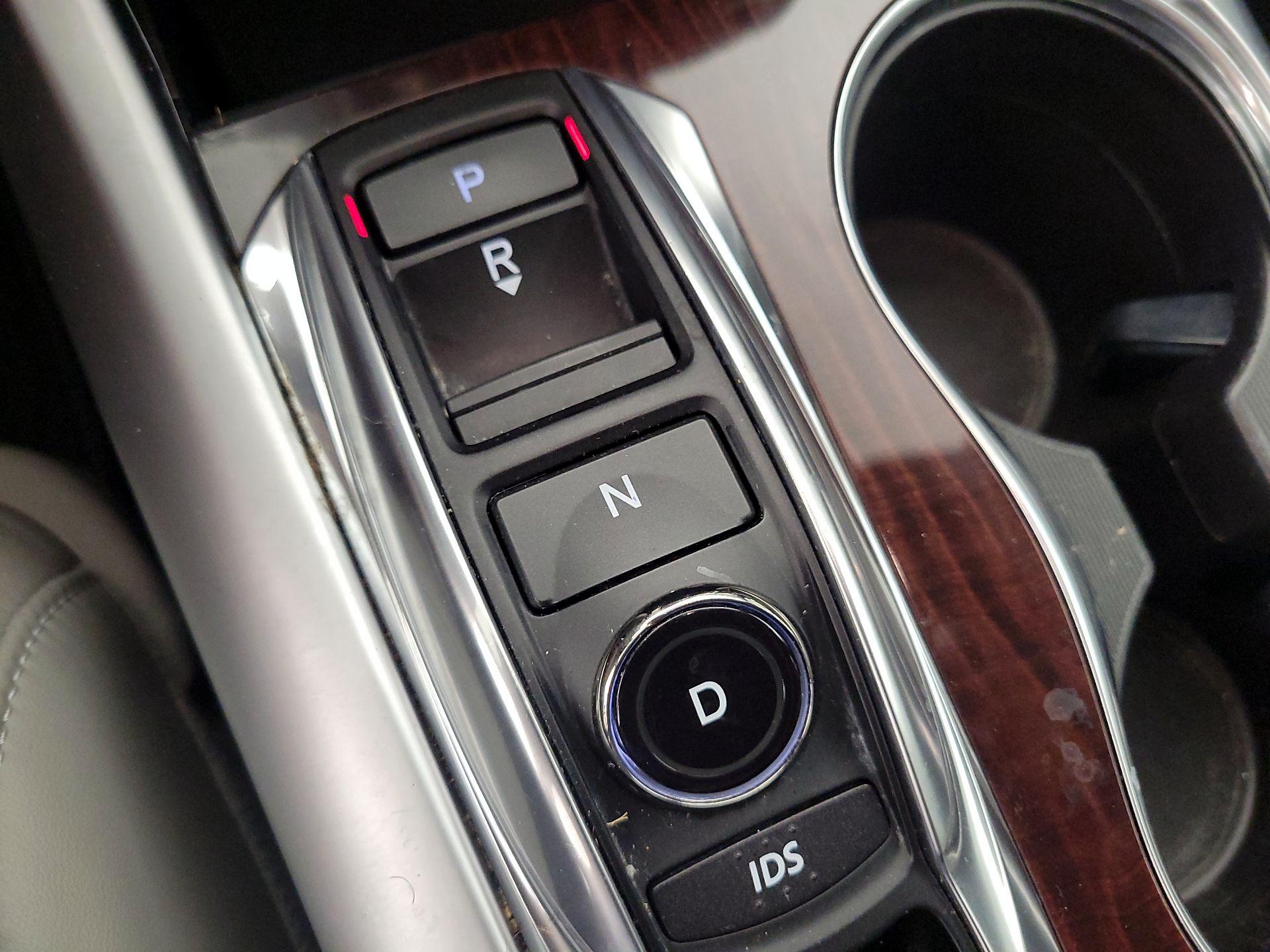 Thumbnail: 2016 Acura TLX - 17