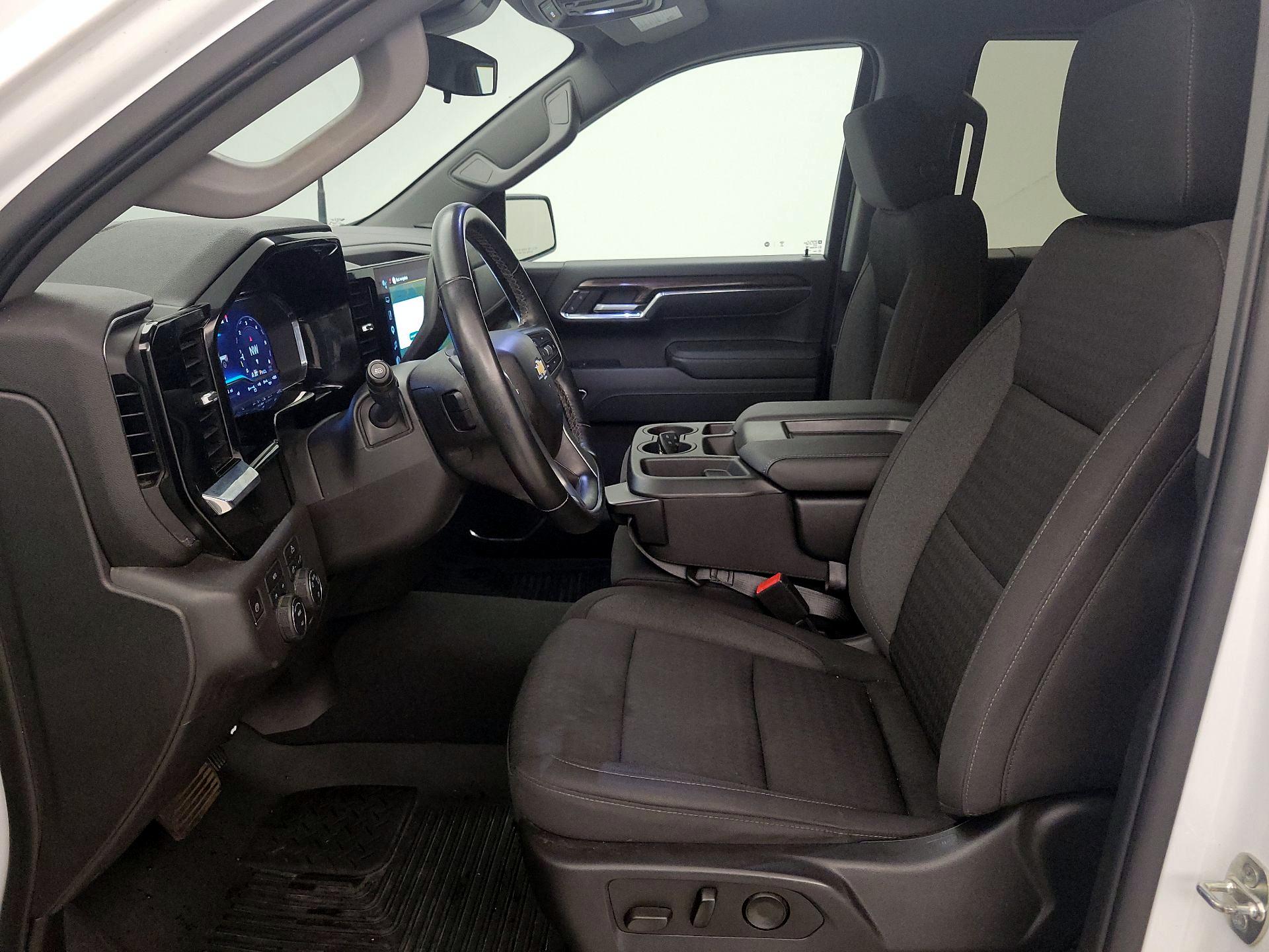 Thumbnail: 2023 Chevrolet Silverado 1500 - 11