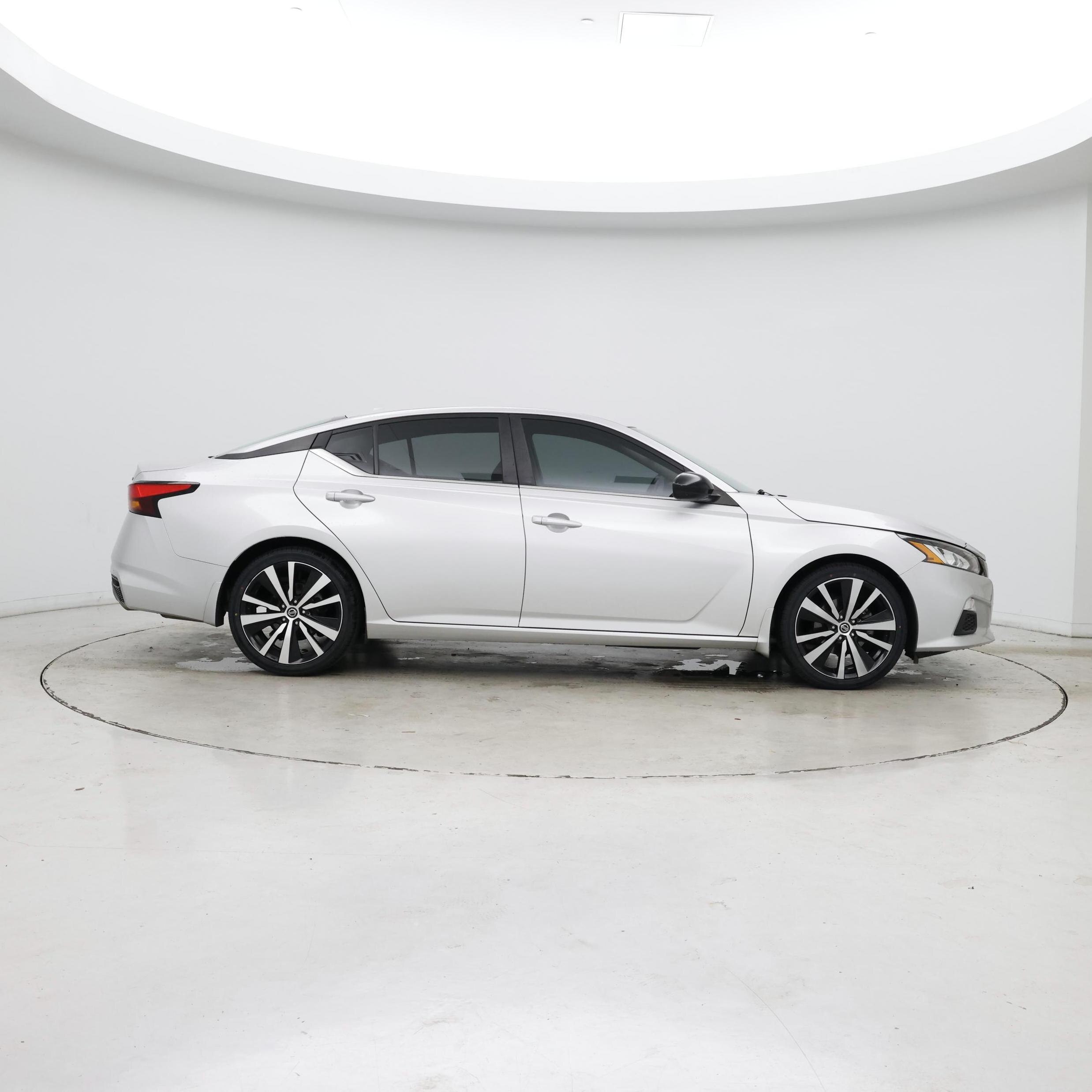 Thumbnail: 2020 Nissan Altima - 7