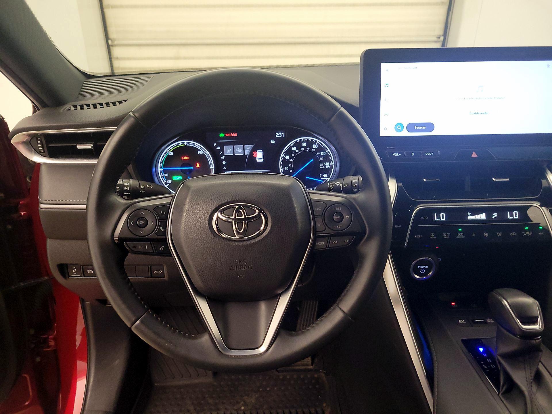 Thumbnail: 2024 Toyota Venza - 10