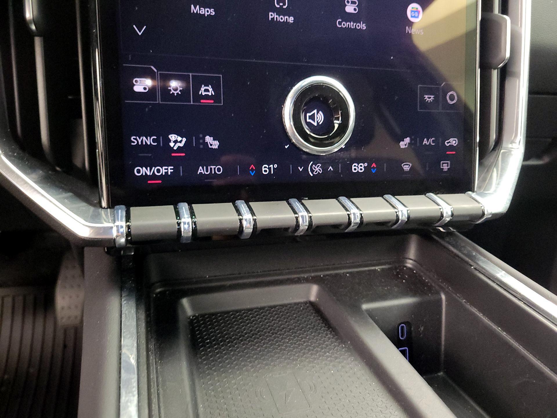 Thumbnail: 2025 GMC Acadia - 18