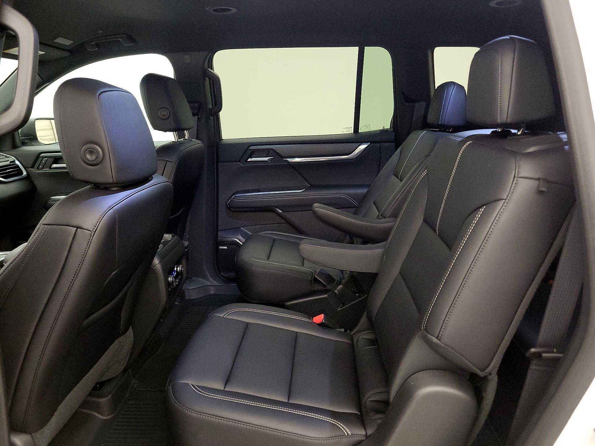 Thumbnail: 2025 GMC Acadia - 19