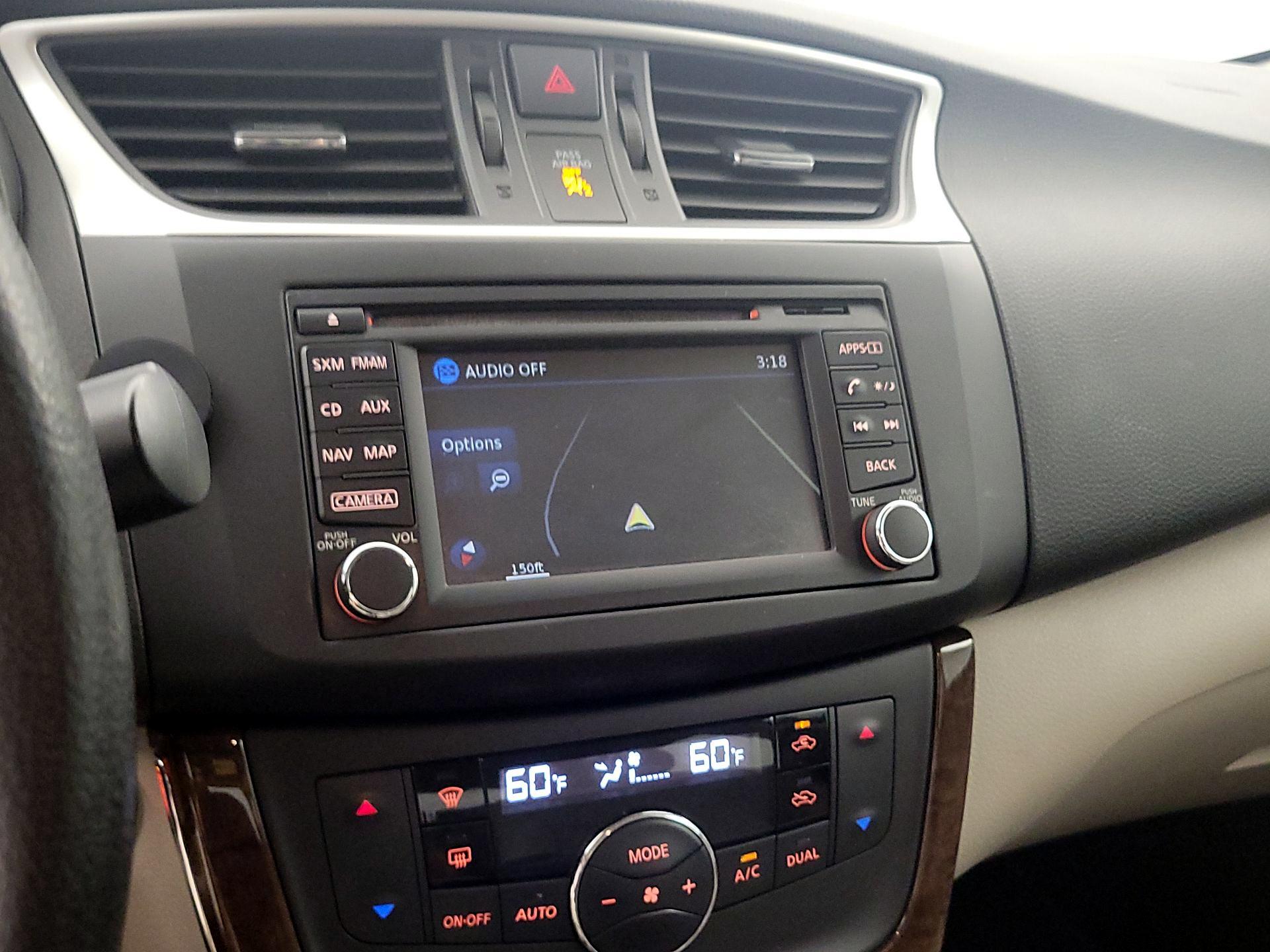 Thumbnail: 2015 Nissan Sentra - 15