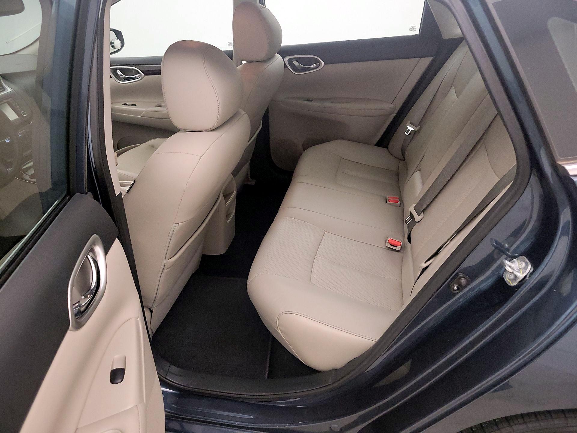 Thumbnail: 2015 Nissan Sentra - 19
