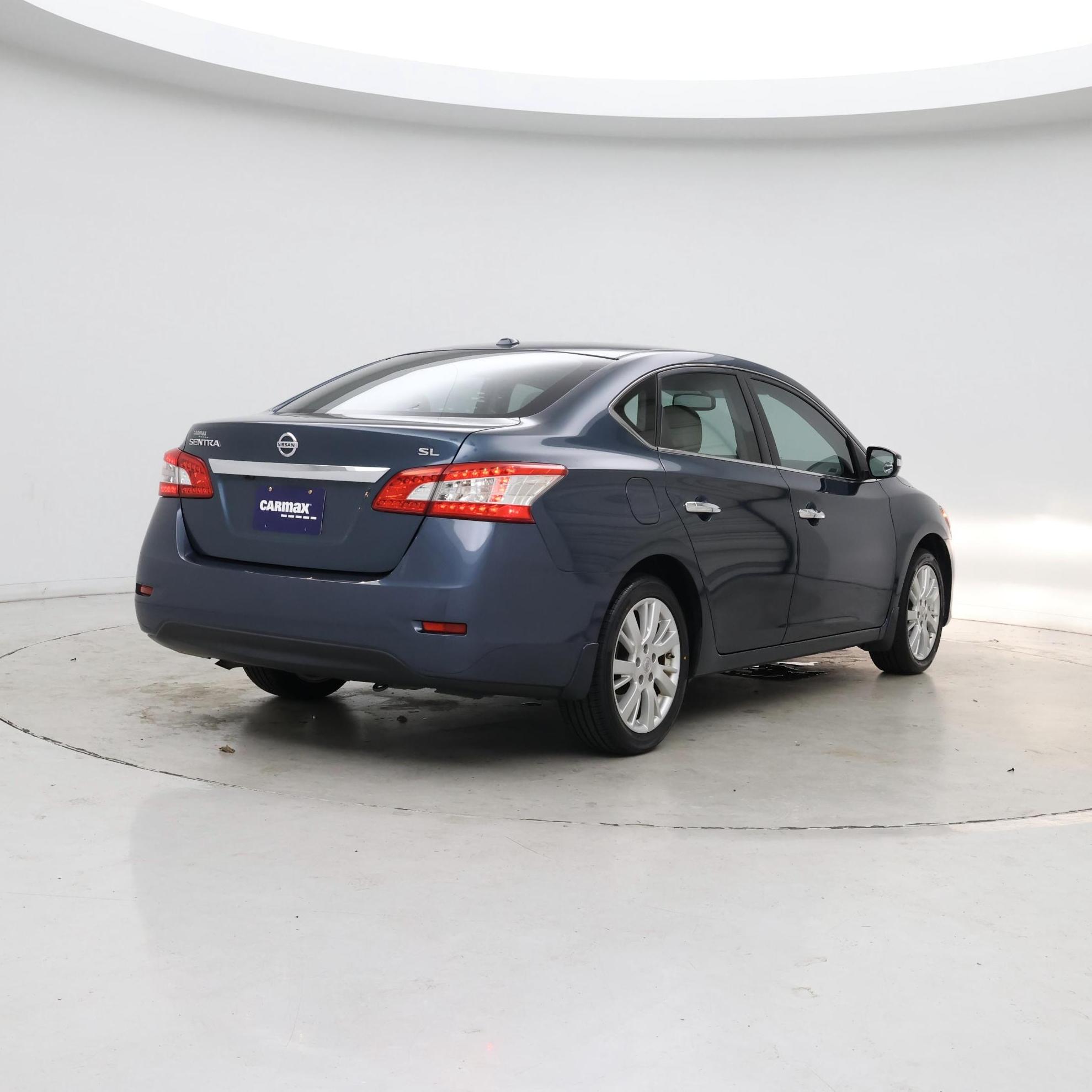 Thumbnail: 2015 Nissan Sentra - 8