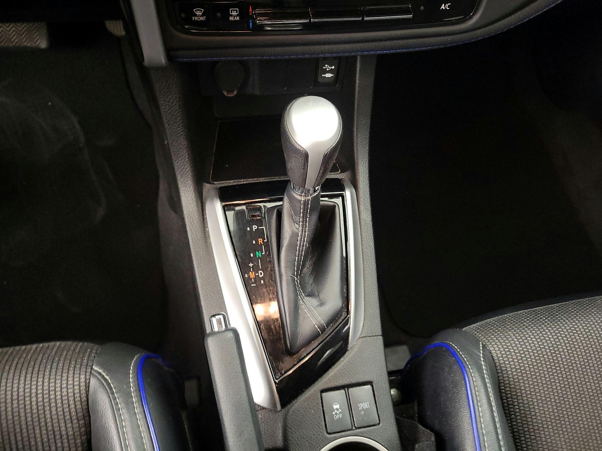 Thumbnail: 2019 Toyota Corolla - 17