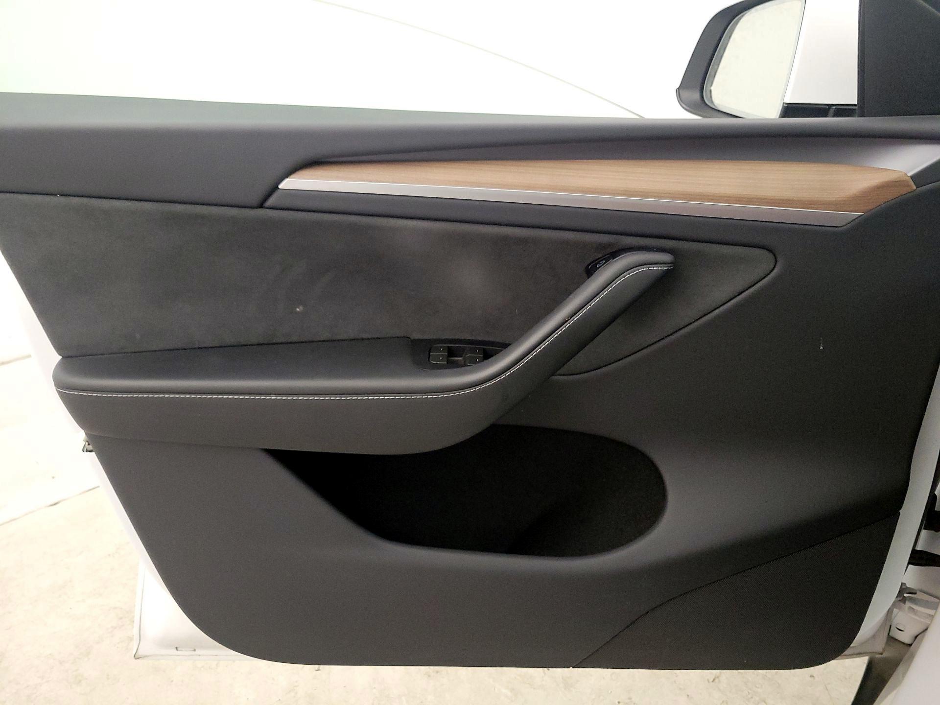 Thumbnail: 2024 Tesla Model Y - 12