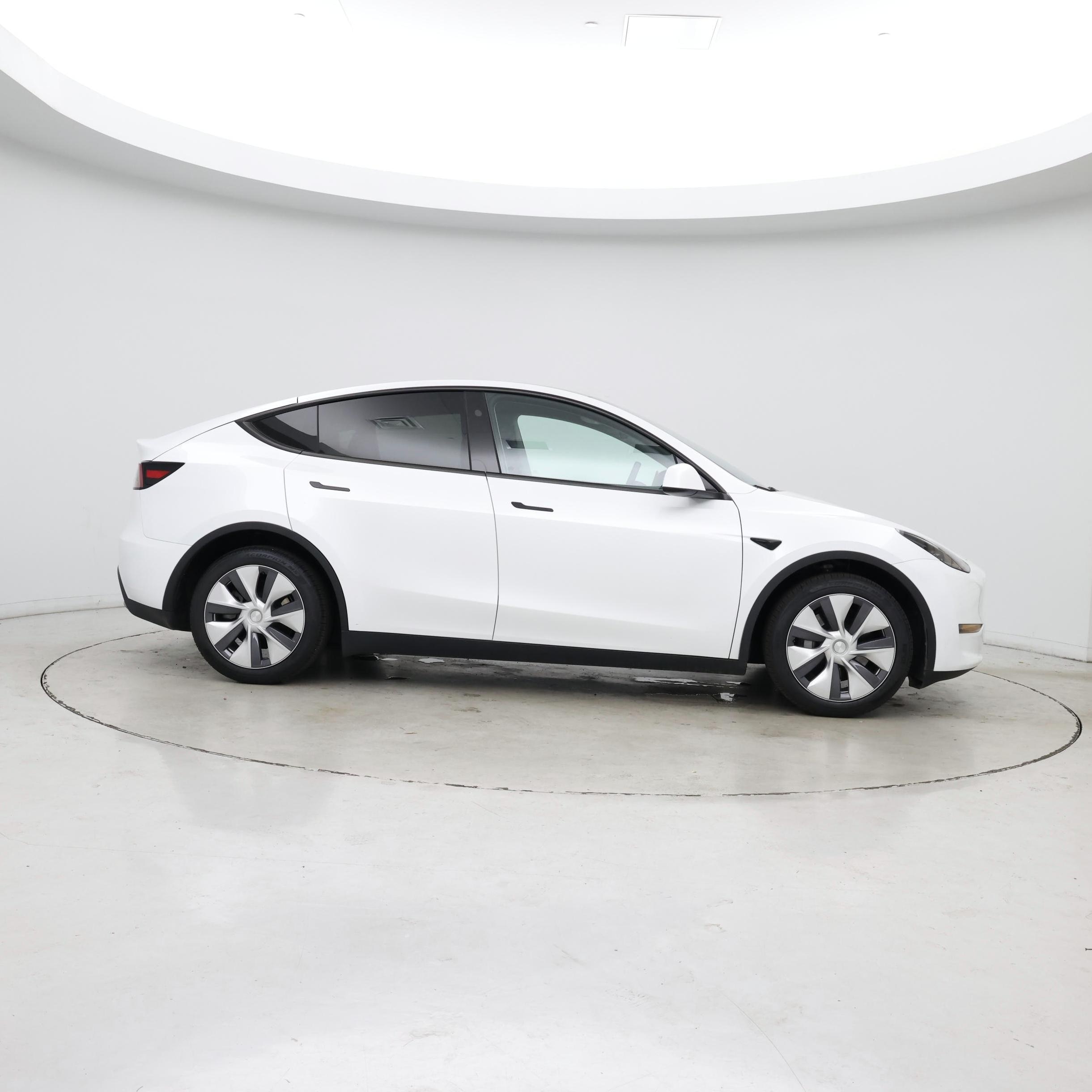 Thumbnail: 2024 Tesla Model Y - 7