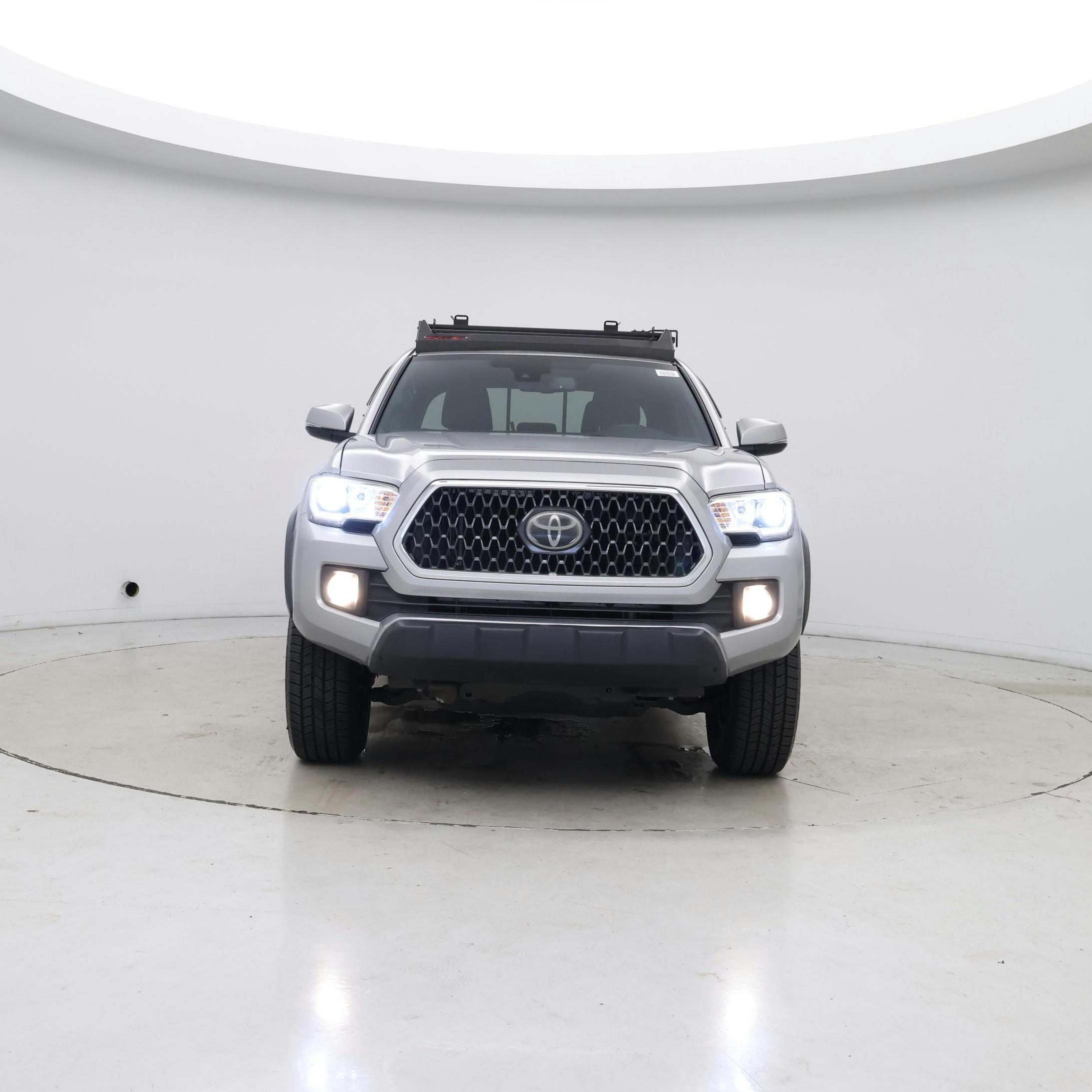 Thumbnail: 2018 Toyota Tacoma - 5