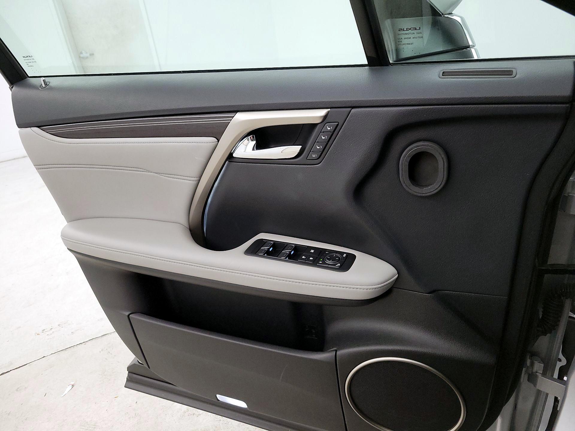 Thumbnail: 2019 Lexus RX - 10