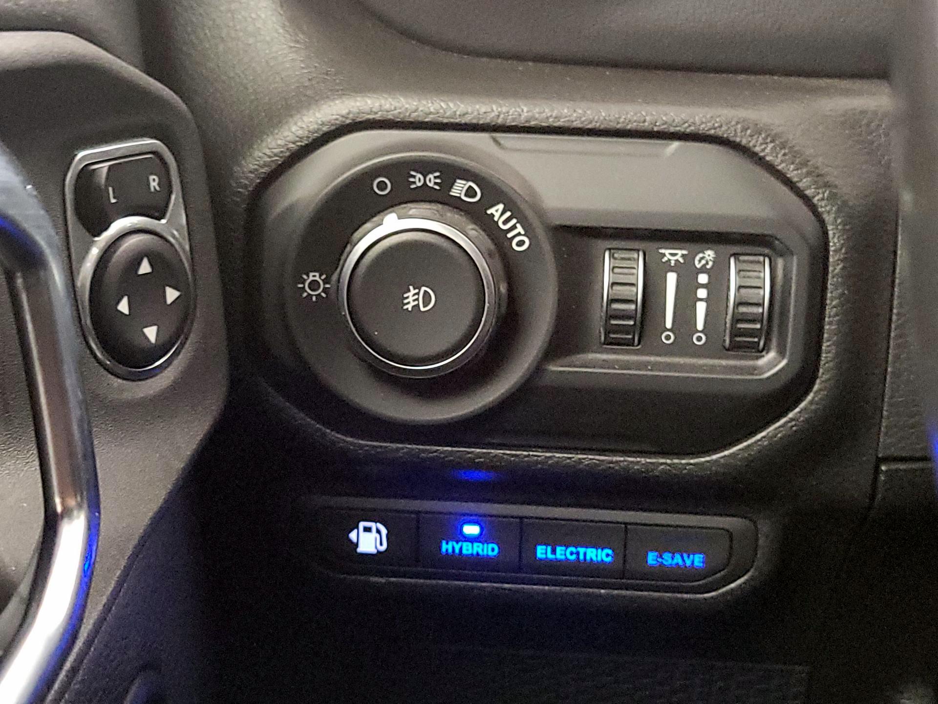 Thumbnail: 2021 Jeep Wrangler - 13