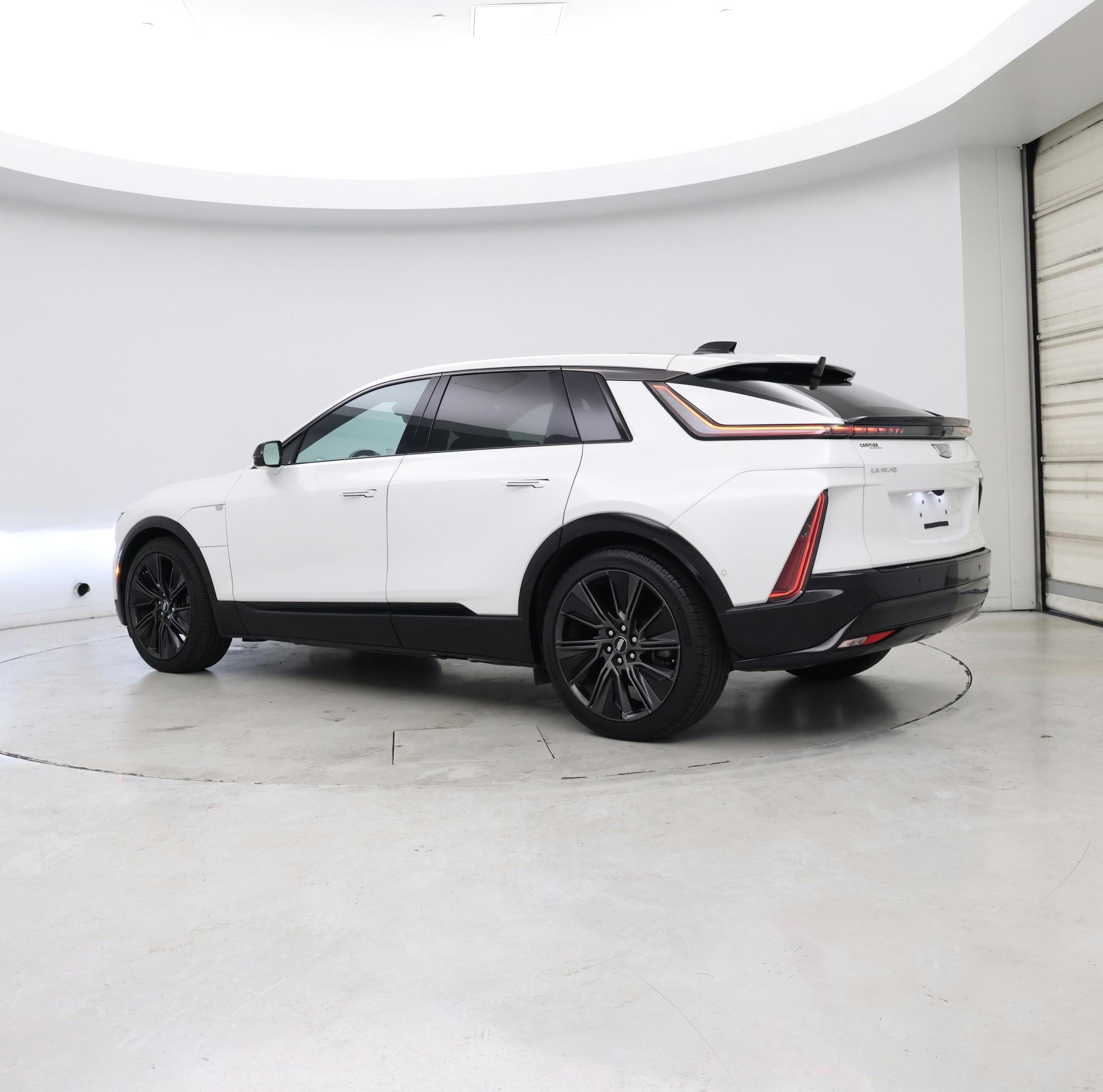 Thumbnail: 2024 Cadillac Lyriq - 8