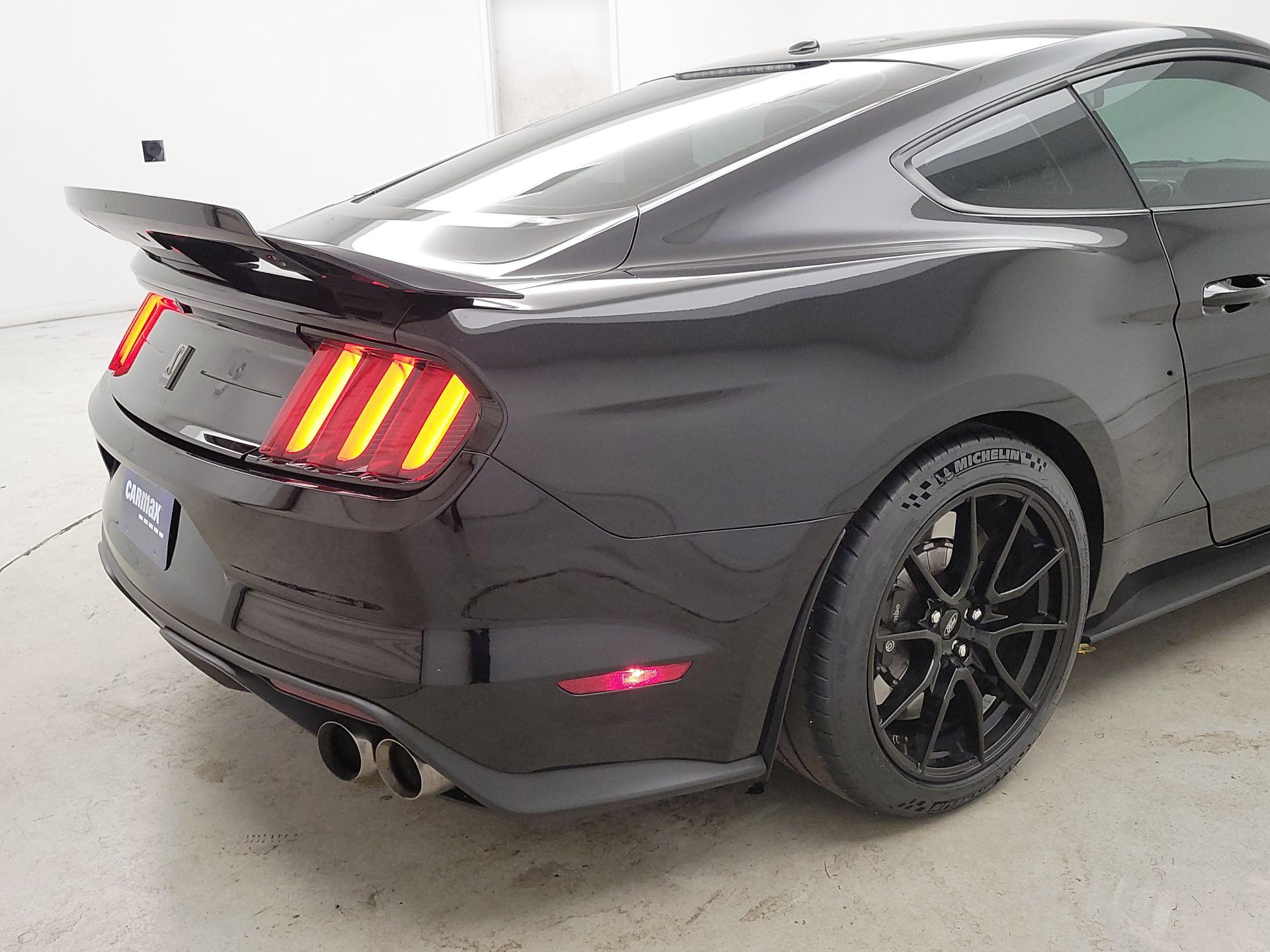 Thumbnail: 2019 Ford Mustang - 5