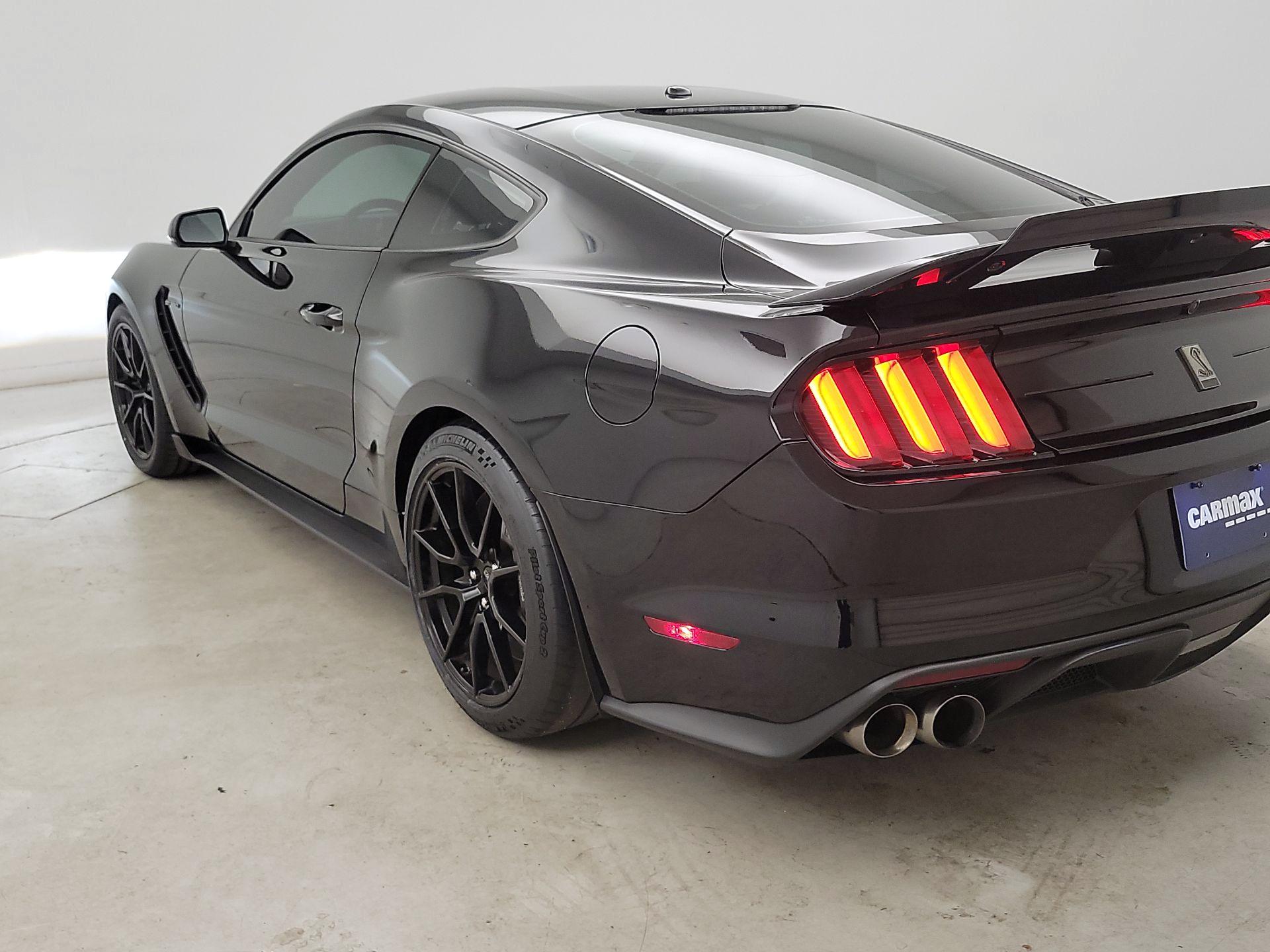 Thumbnail: 2019 Ford Mustang - 7