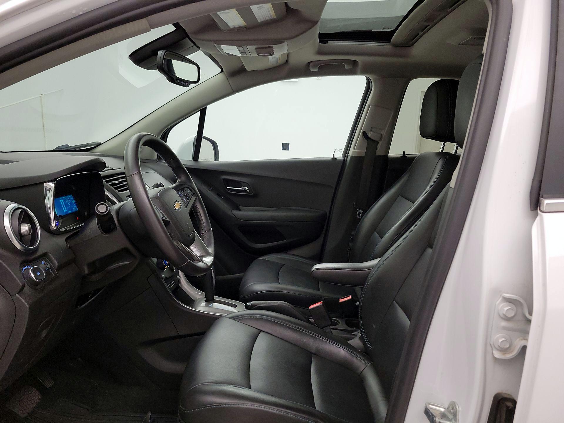 Thumbnail: 2016 Chevrolet Trax - 9