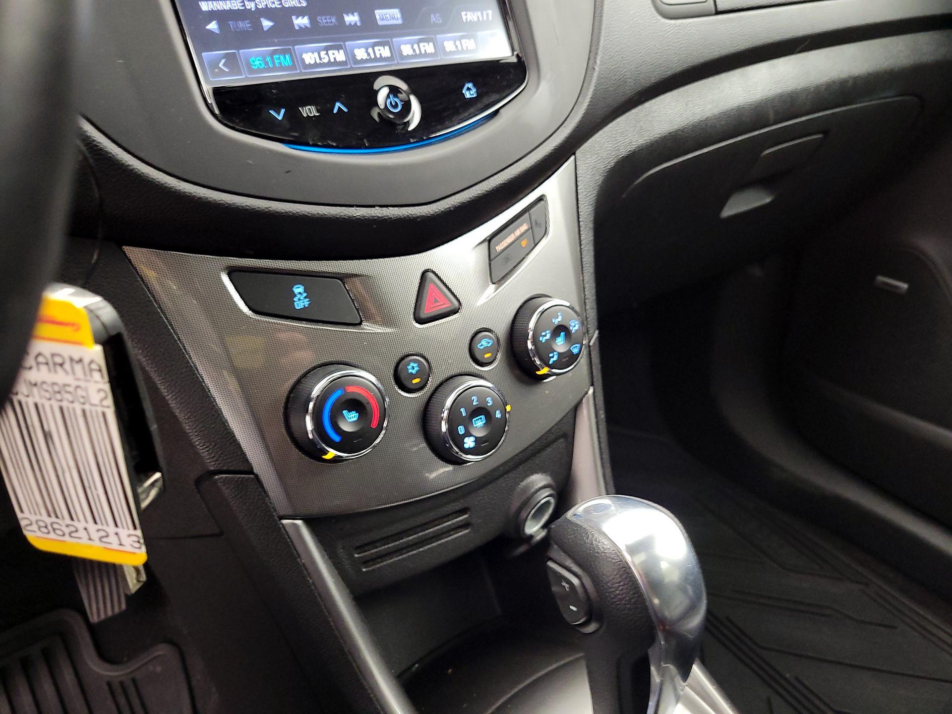 Thumbnail: 2016 Chevrolet Trax - 14