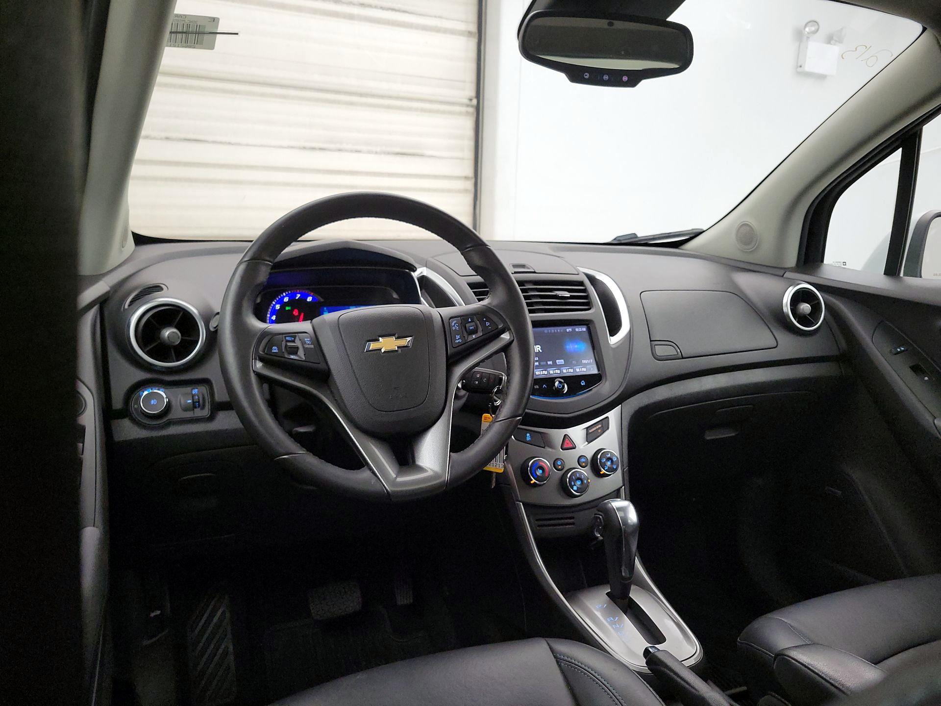 Thumbnail: 2016 Chevrolet Trax - 8
