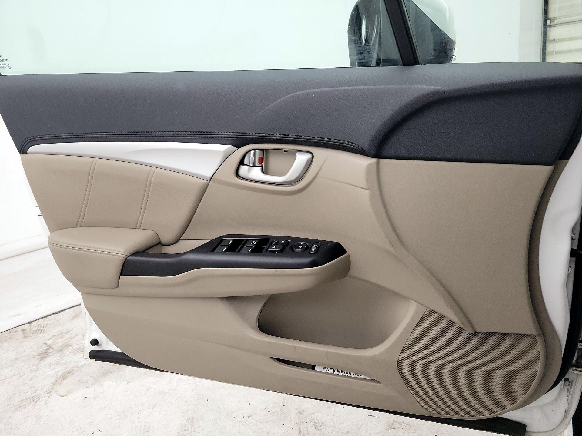 Thumbnail: 2015 Honda Civic - 12