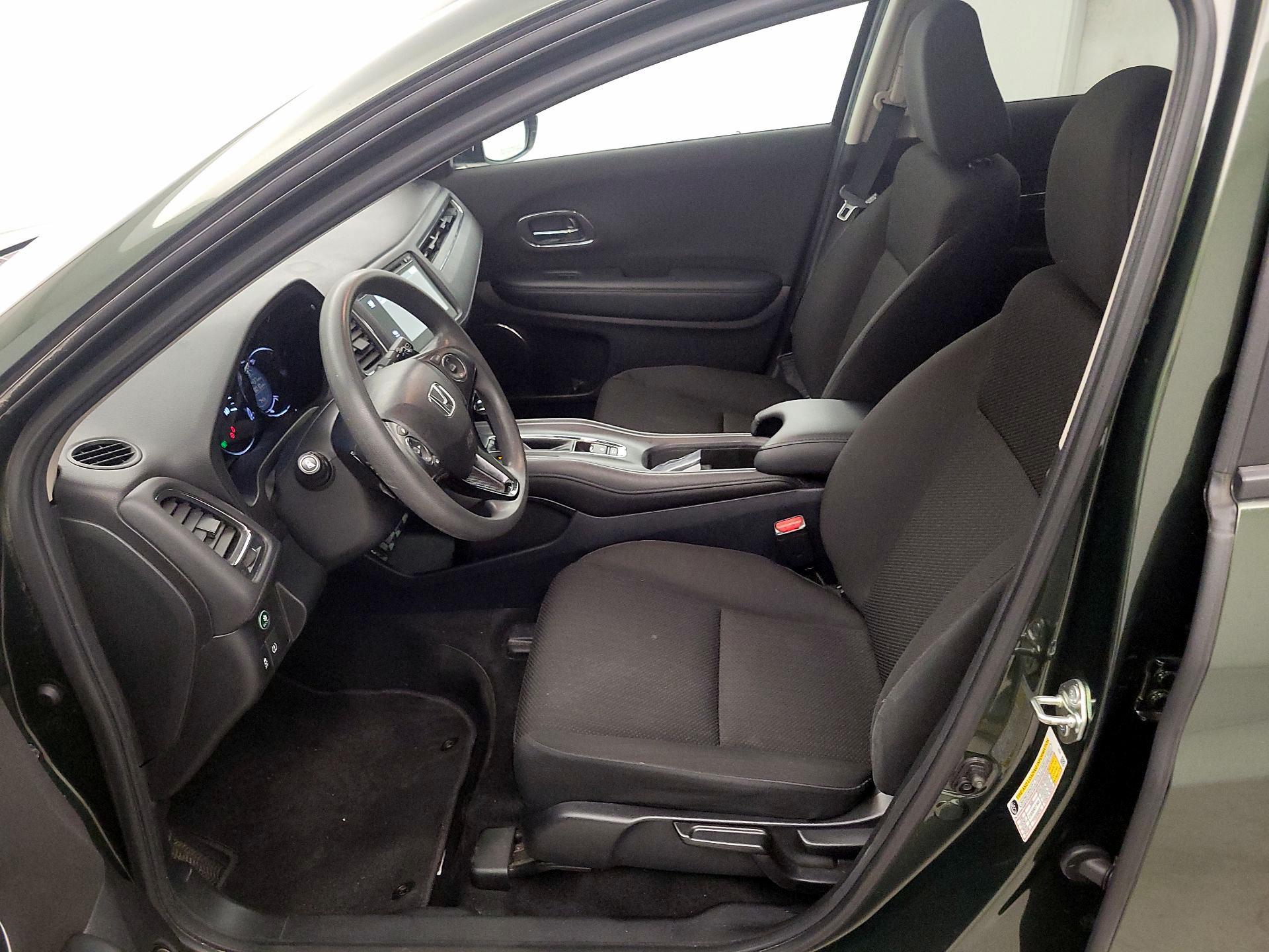 Thumbnail: 2018 Honda HR-V - 11