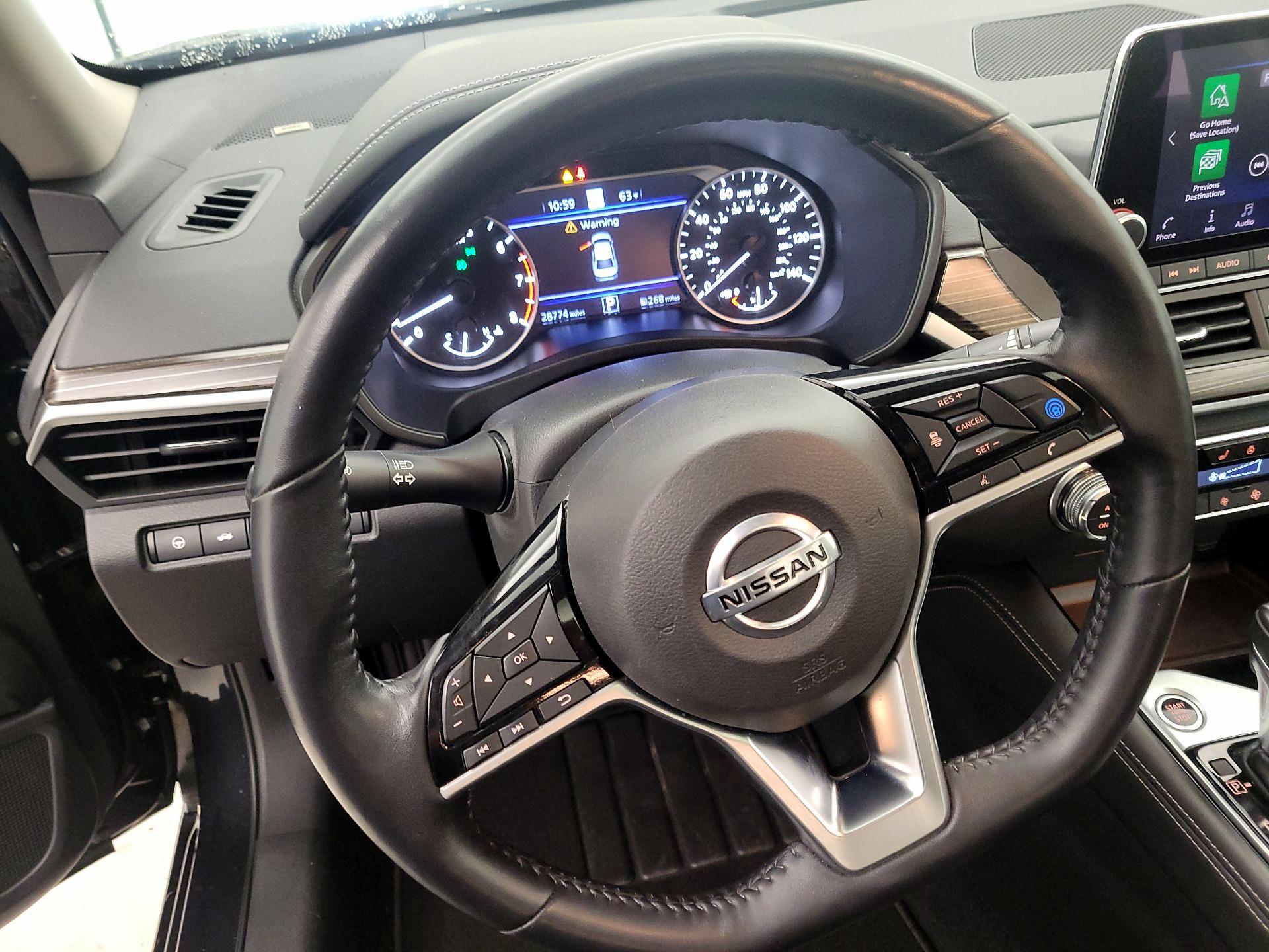 Thumbnail: 2020 Nissan Altima - 10