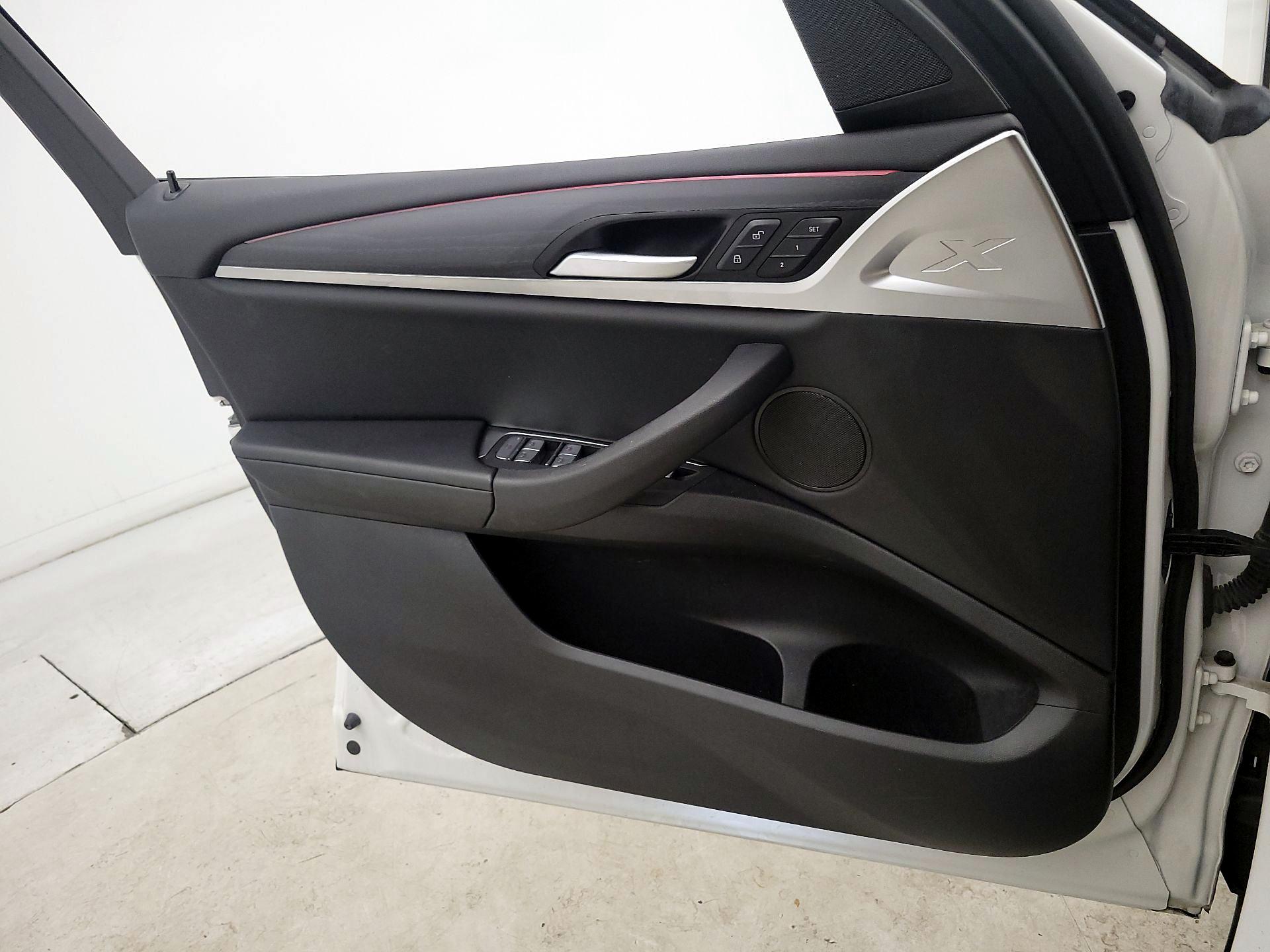 Thumbnail: 2022 BMW X3 - 12