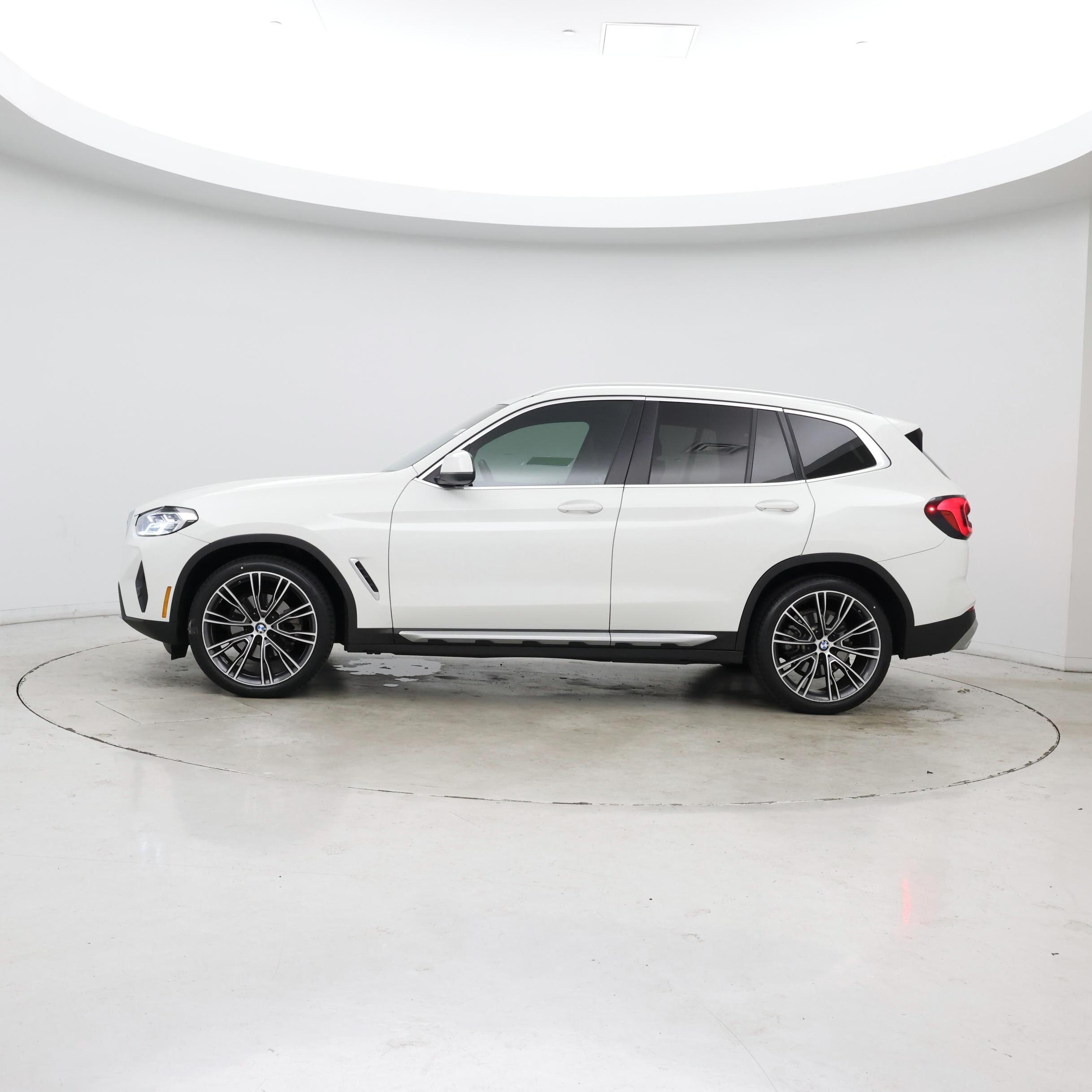 Thumbnail: 2022 BMW X3 - 3