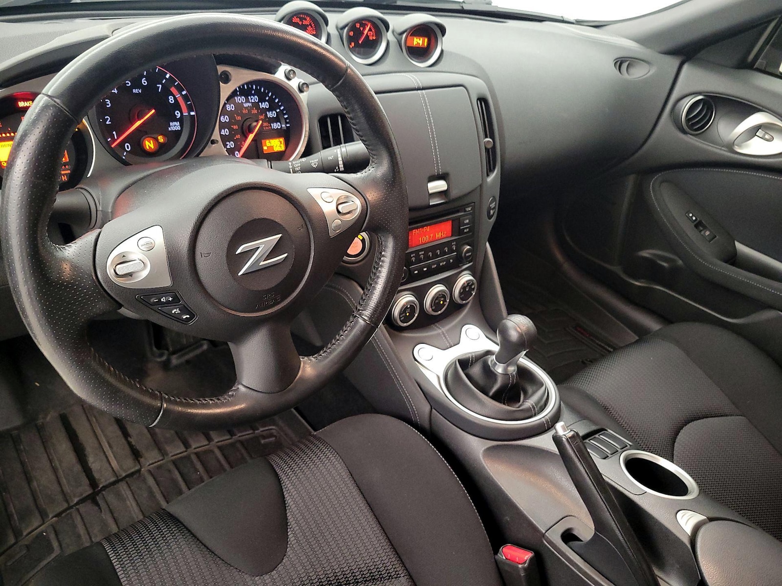 2016 Nissan 370Z Coupe Sport - Photo 10