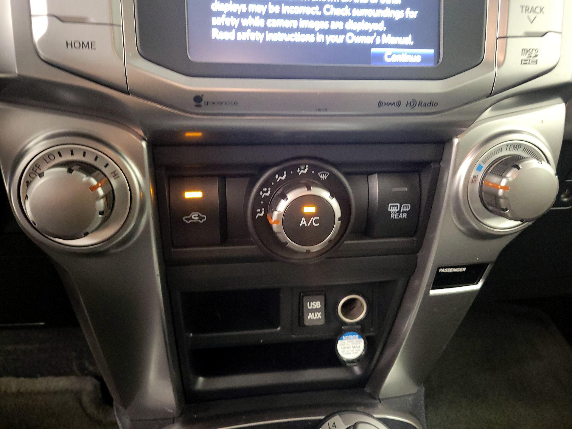 Thumbnail: 2016 Toyota 4Runner - 16