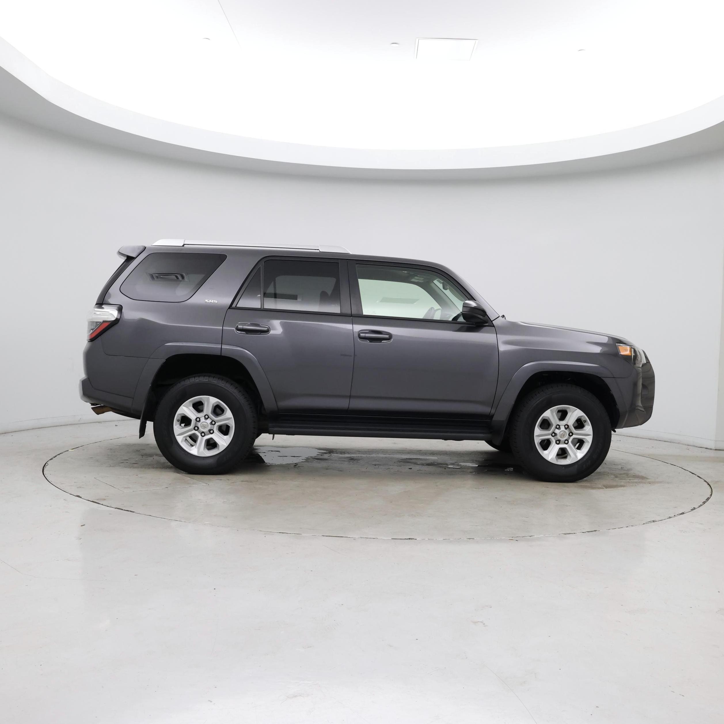 Thumbnail: 2016 Toyota 4Runner - 7