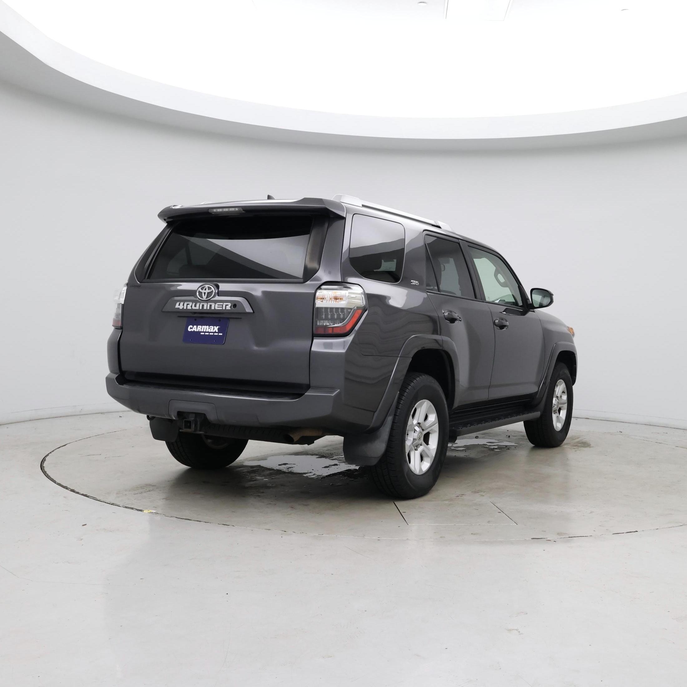 Thumbnail: 2016 Toyota 4Runner - 8