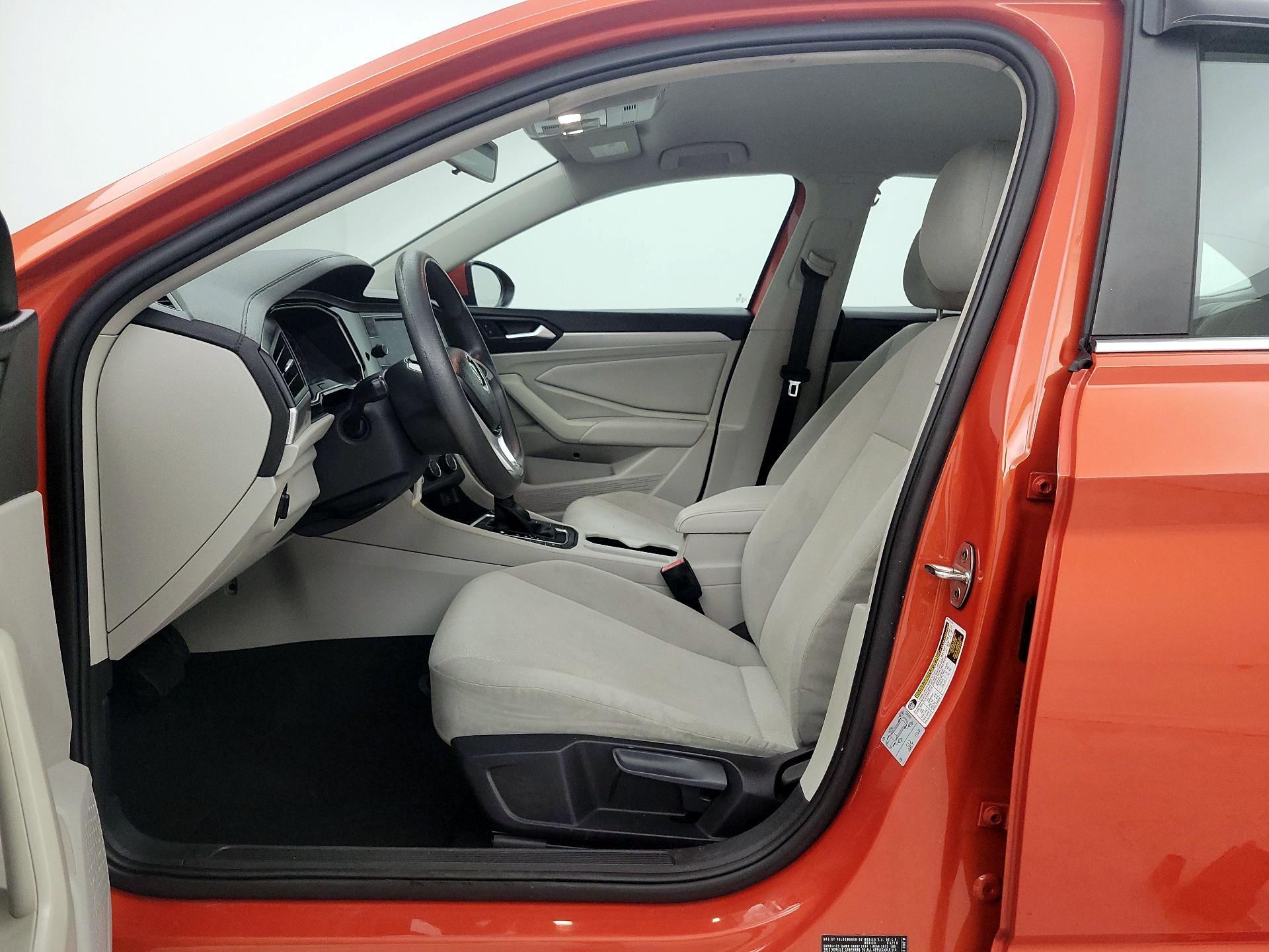 Thumbnail: 2019 Volkswagen Jetta - 11