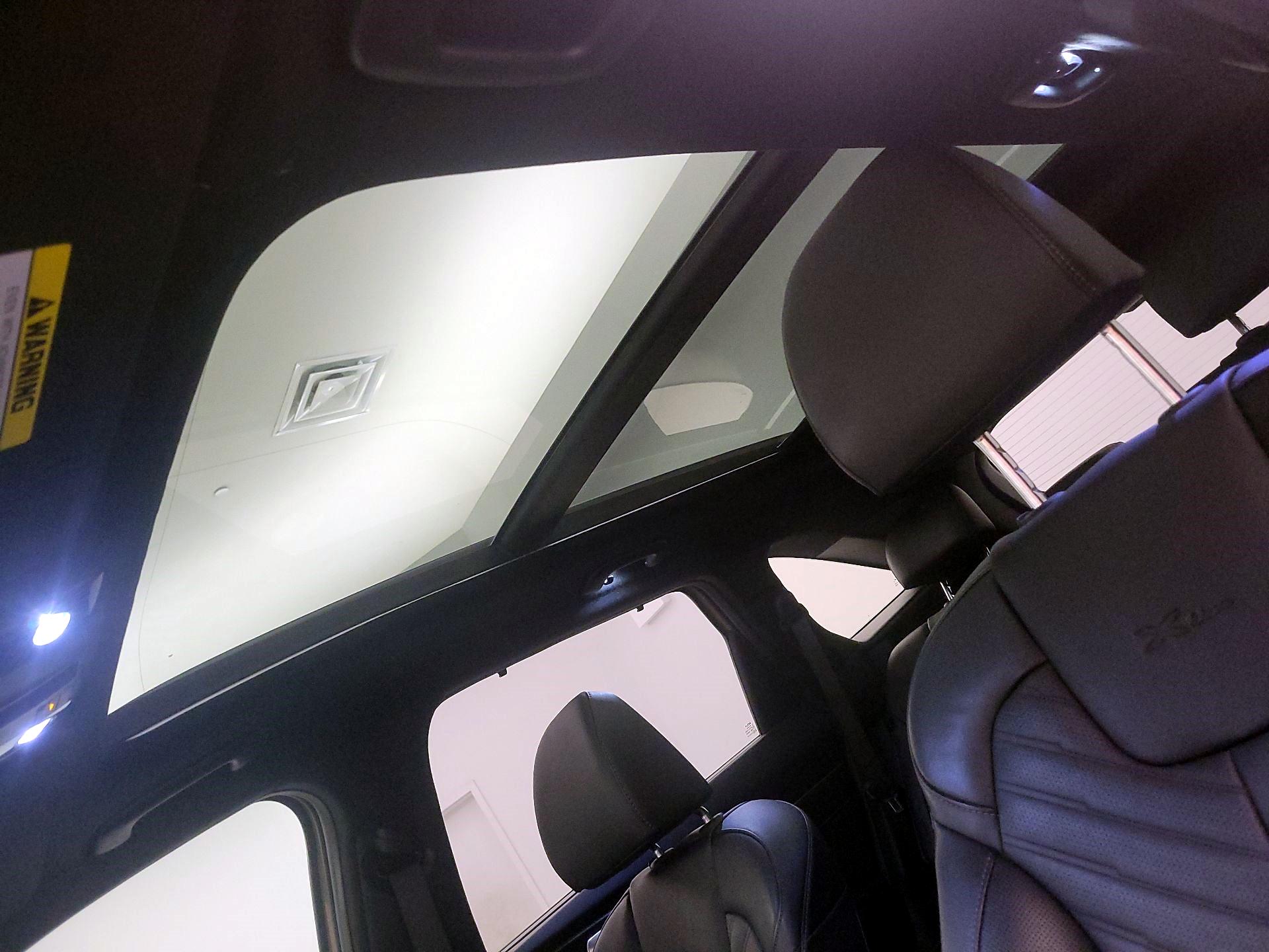 Thumbnail: 2025 Kia Sorento - 19