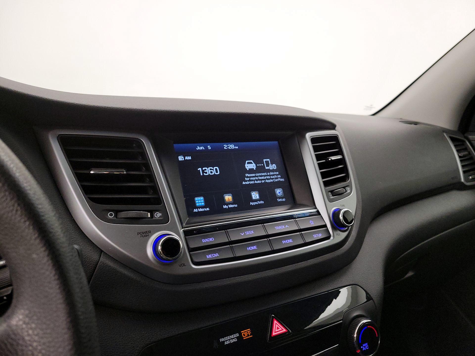 Thumbnail: 2018 Hyundai Tucson - 15