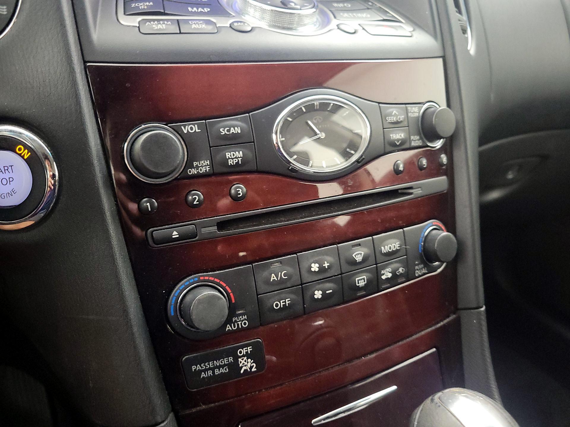 Thumbnail: 2016 INFINITI QX50 - 16