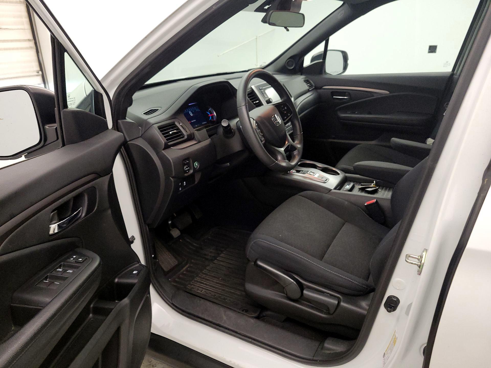 Thumbnail: 2019 Honda Passport - 11