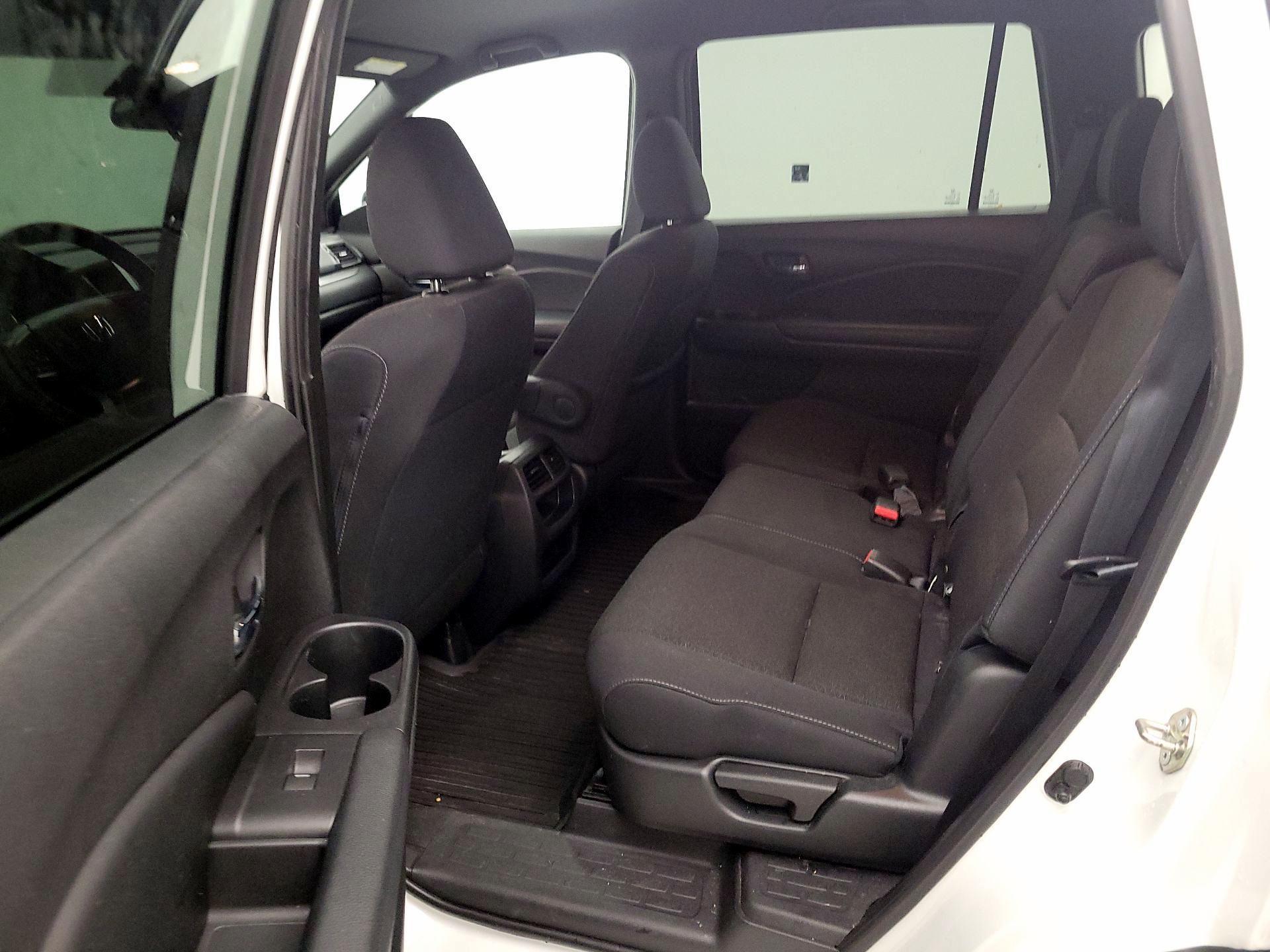 Thumbnail: 2019 Honda Passport - 19