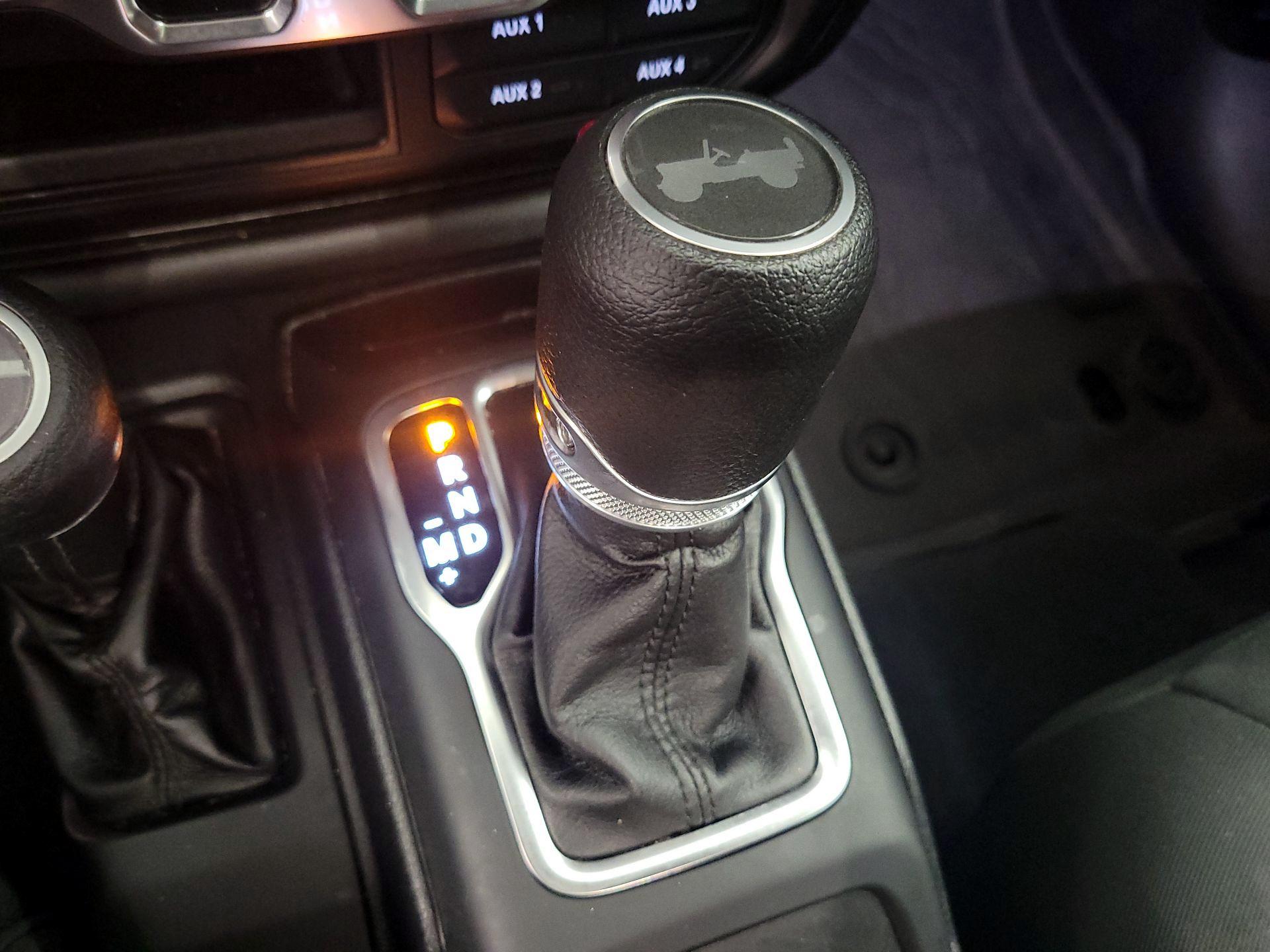 Thumbnail: 2021 Jeep Wrangler - 15