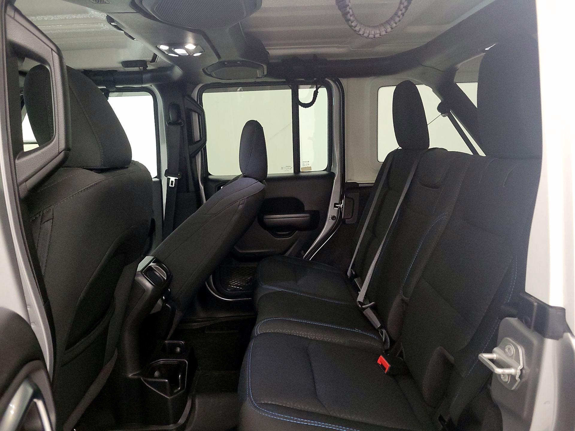 Thumbnail: 2021 Jeep Wrangler - 17