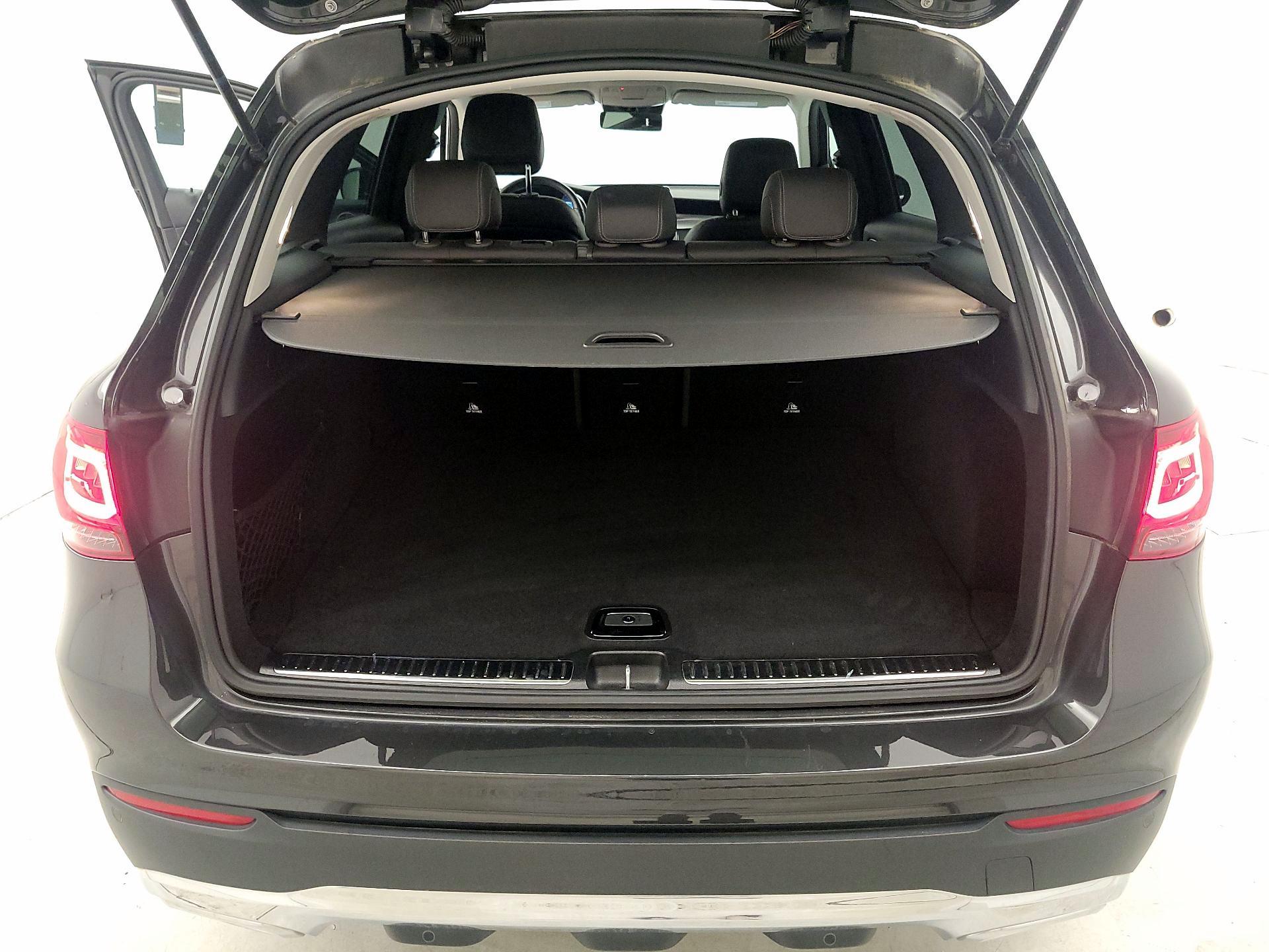 Thumbnail: 2022 Mercedes-Benz GLC - 20