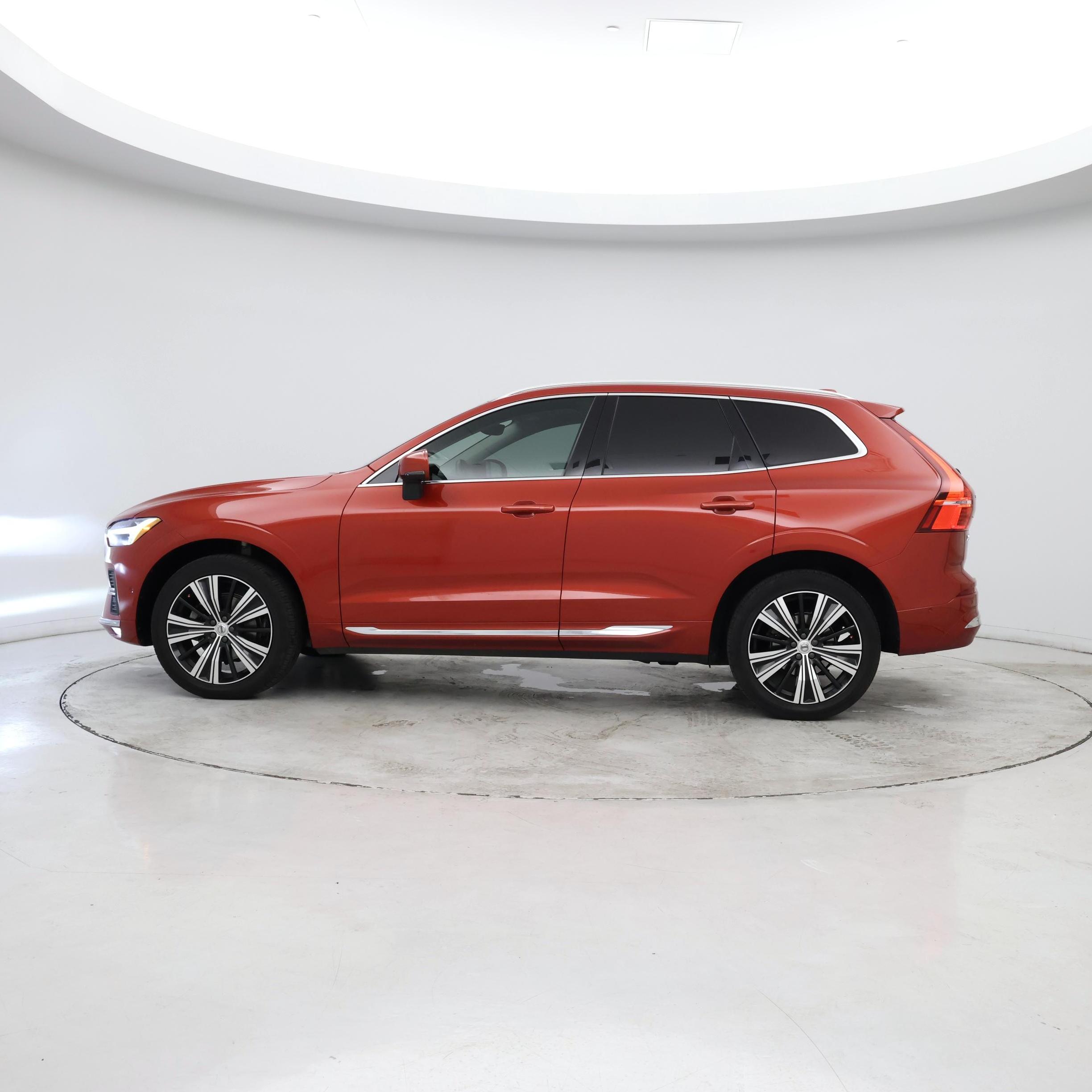 Thumbnail: 2023 Volvo XC60 - 2