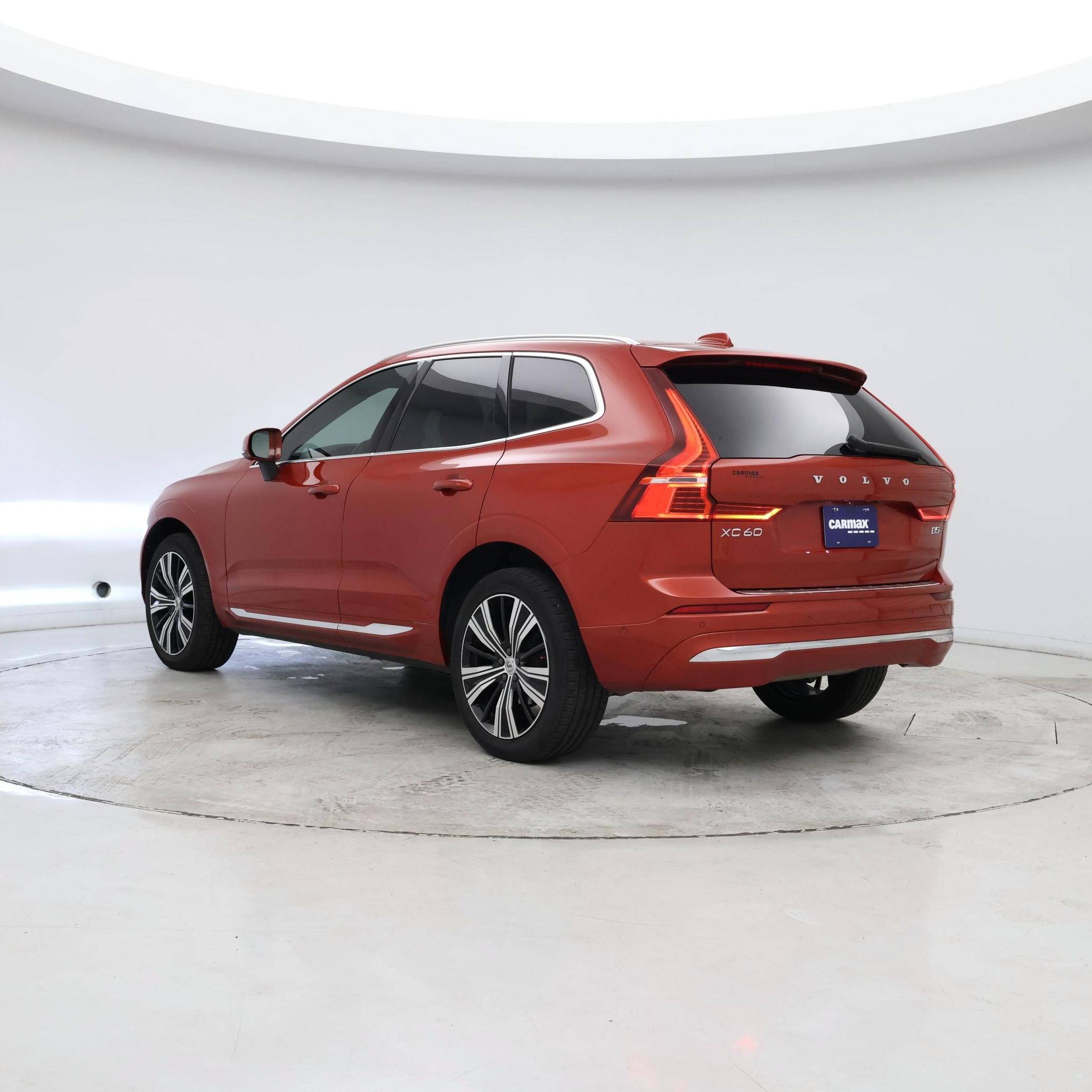 Thumbnail: 2023 Volvo XC60 - 8