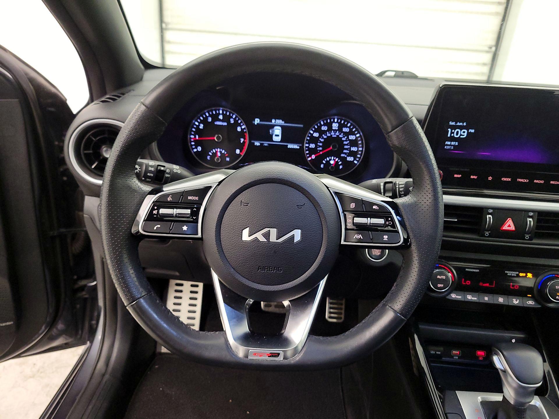 Thumbnail: 2024 Kia Forte - 10