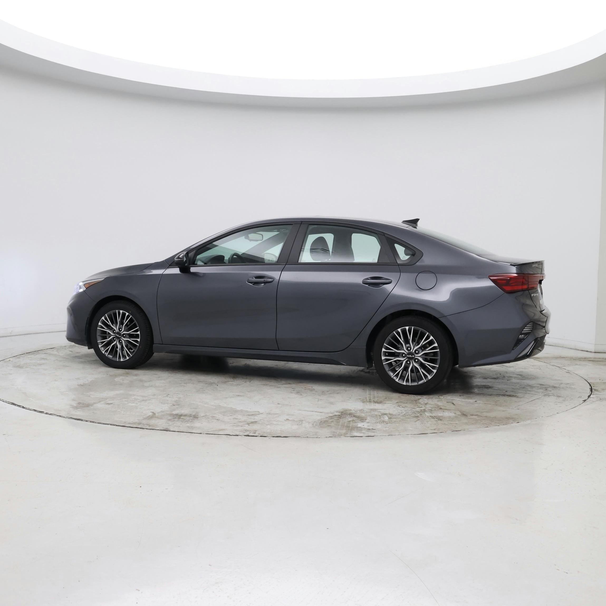 Thumbnail: 2024 Kia Forte - 3
